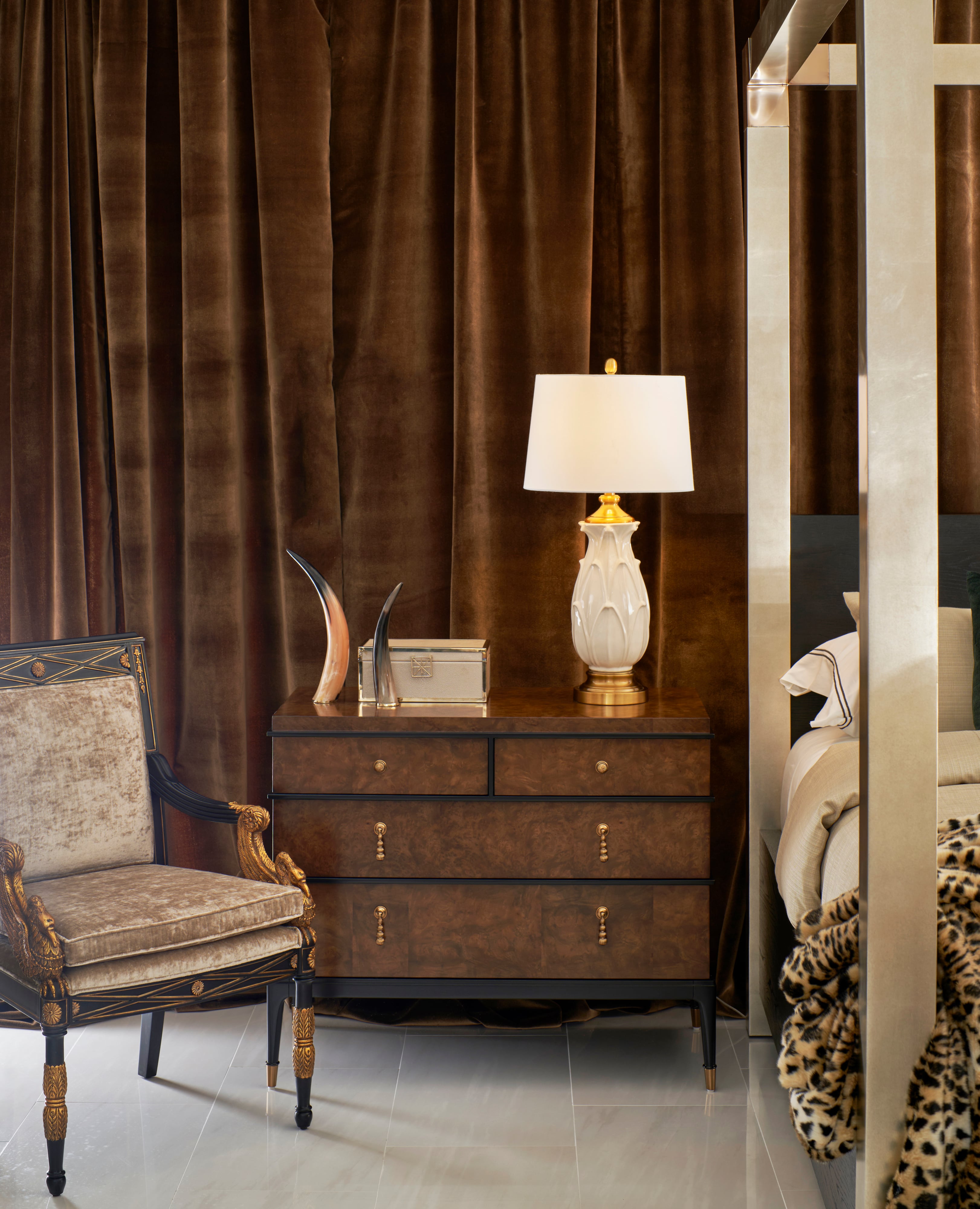 Kensington Swan Arm Chair