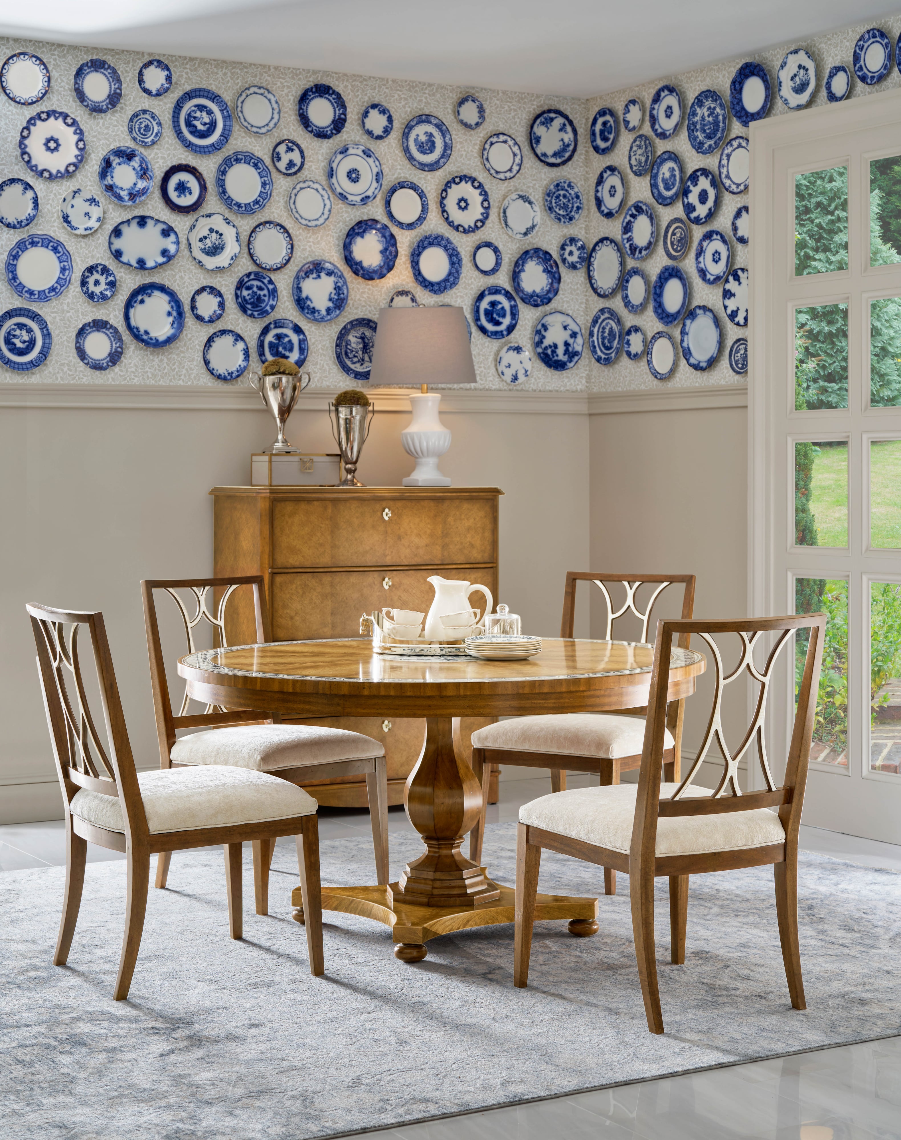 Jonathan Charles JC Traditional Osborne Arm Chair