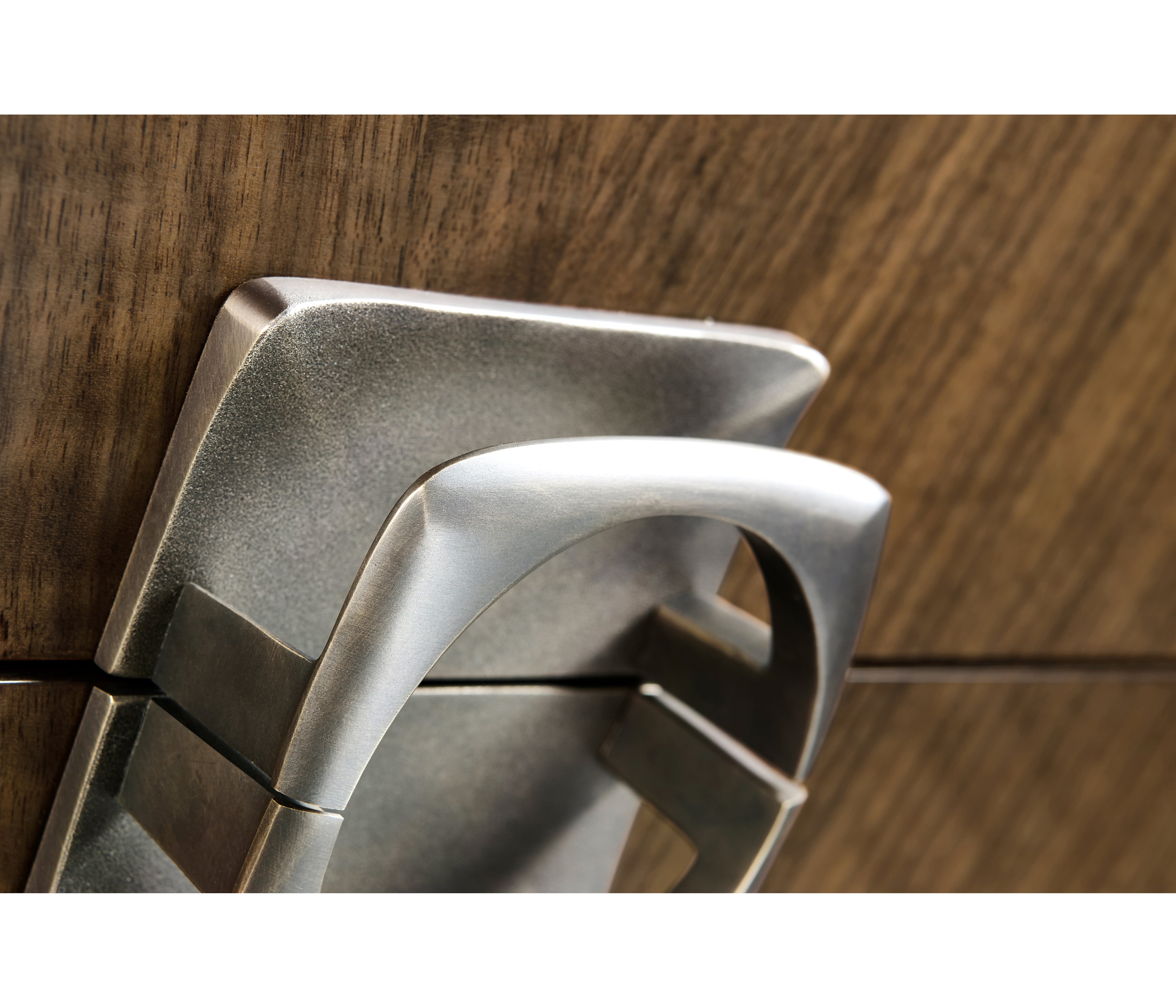 Jonathan Charles Toulouse Toulouse Dresser