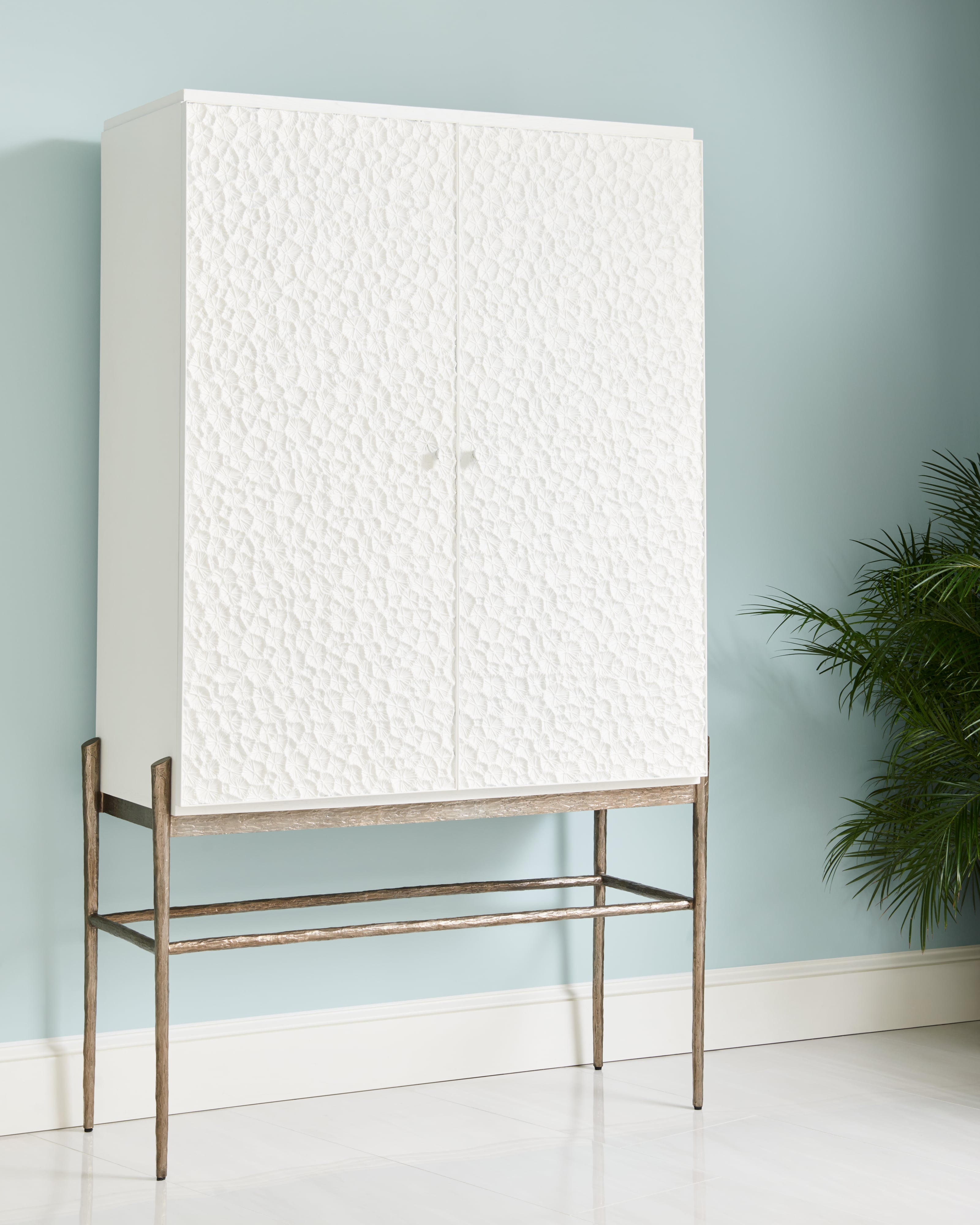 Jonathan Charles Water Pelagic Cast Metal Bar