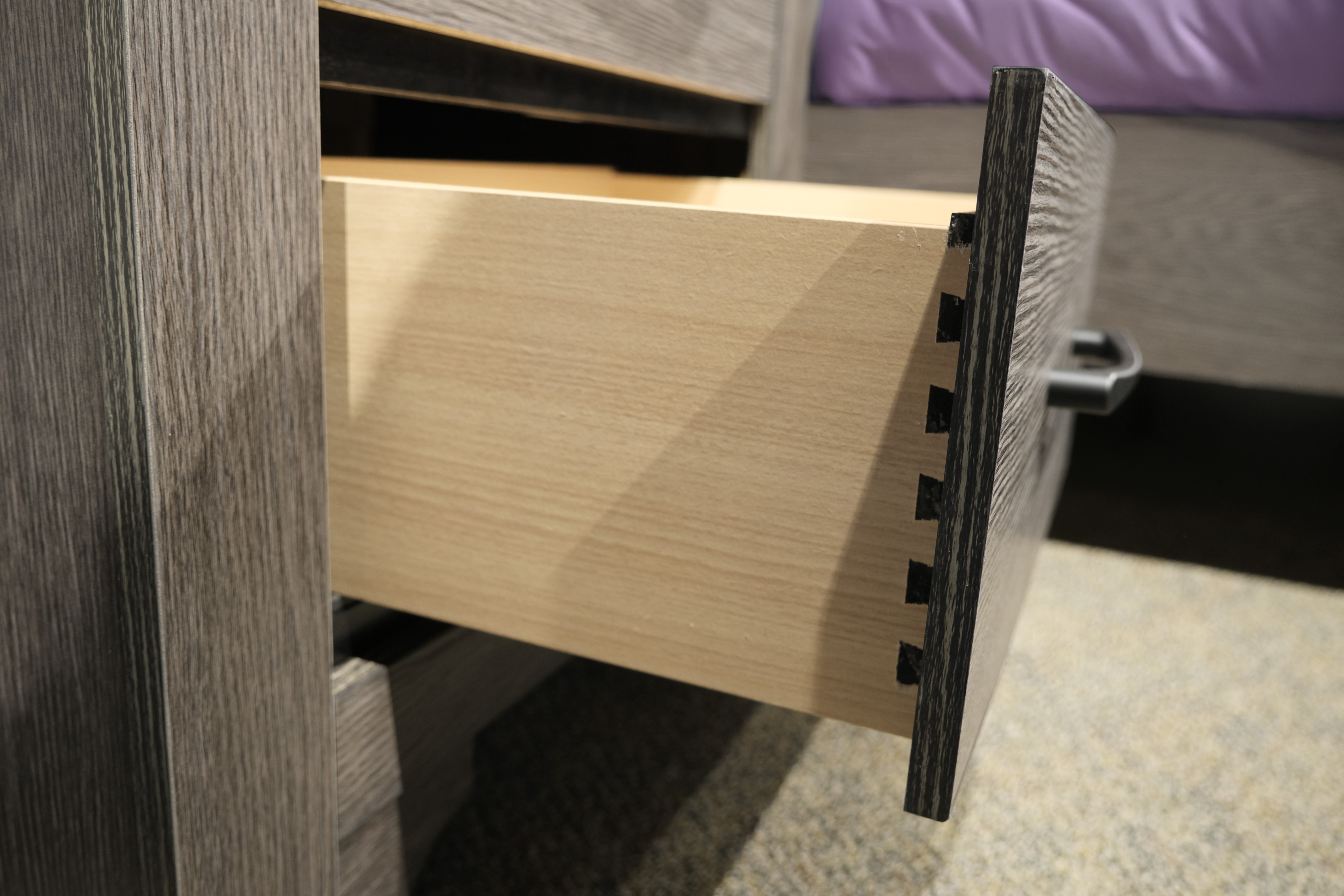 Emerald Thompson 2-Drawer Nightstand