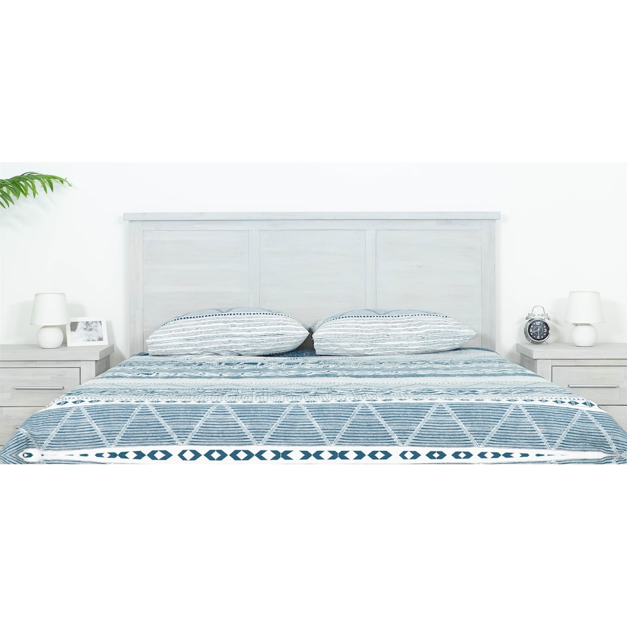 Design Evolution Morgan King Bed