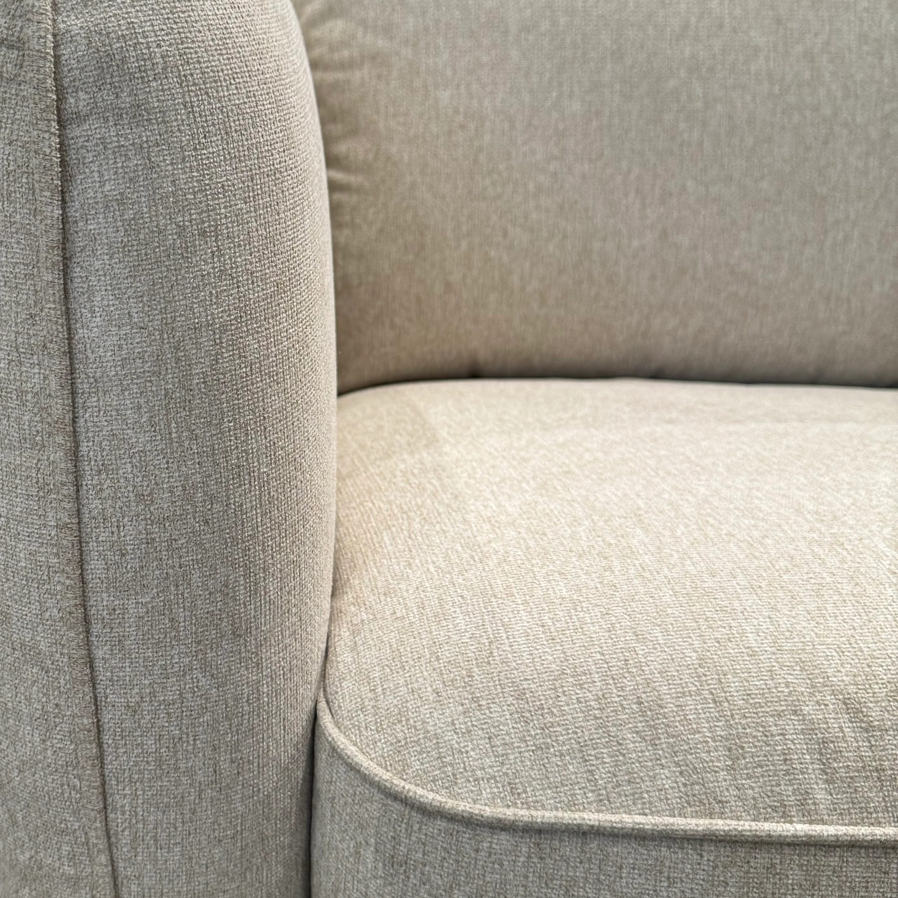 Violino Cammie 33932-3P2C-SHELL Sofa | HomeWorld Furniture