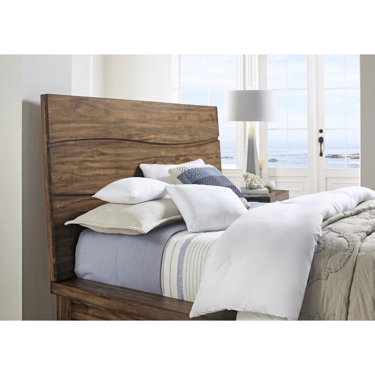 Modus International Ocean California King Bed