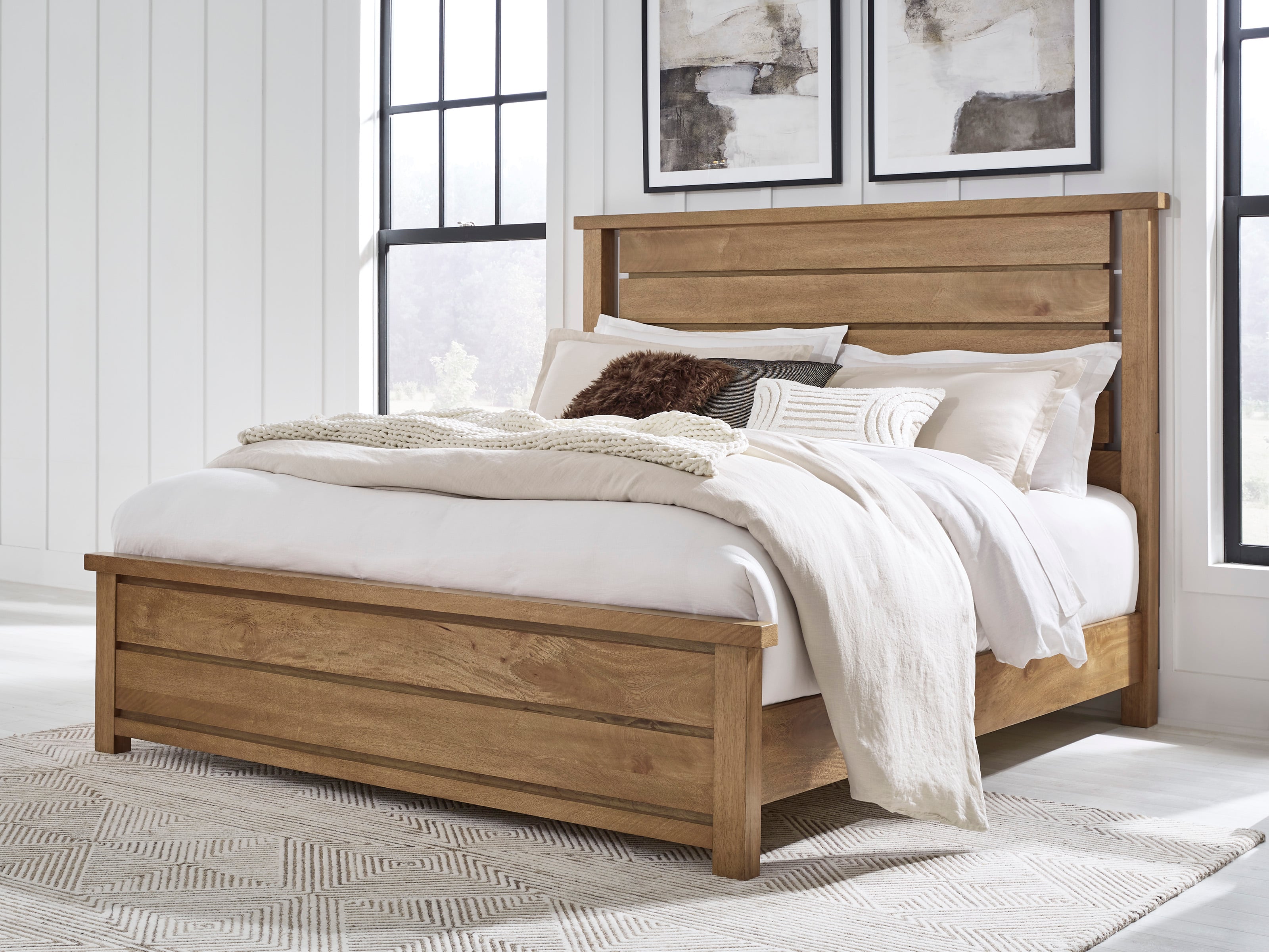 Signature Design by Ashley Kristiland B794B5 Queen Bed | HomeWorld