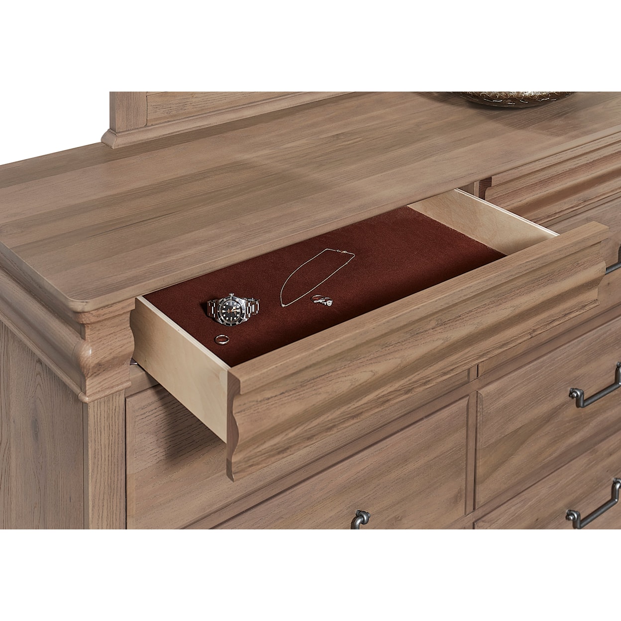 Vaughan-Bassett Vista 5-Drawer Chest