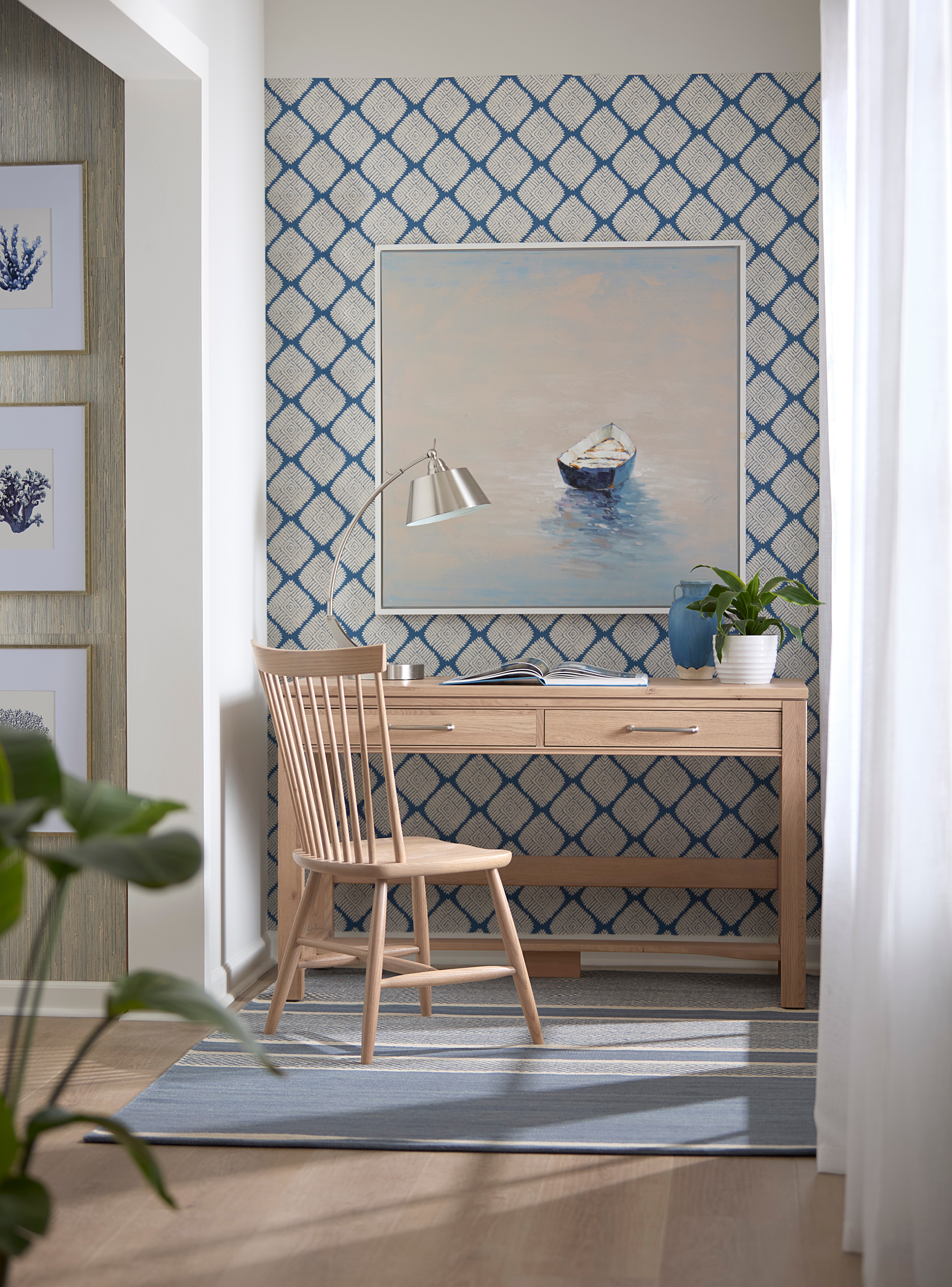 Vaughan-Bassett Tide & Timber Spindle Desk Chair