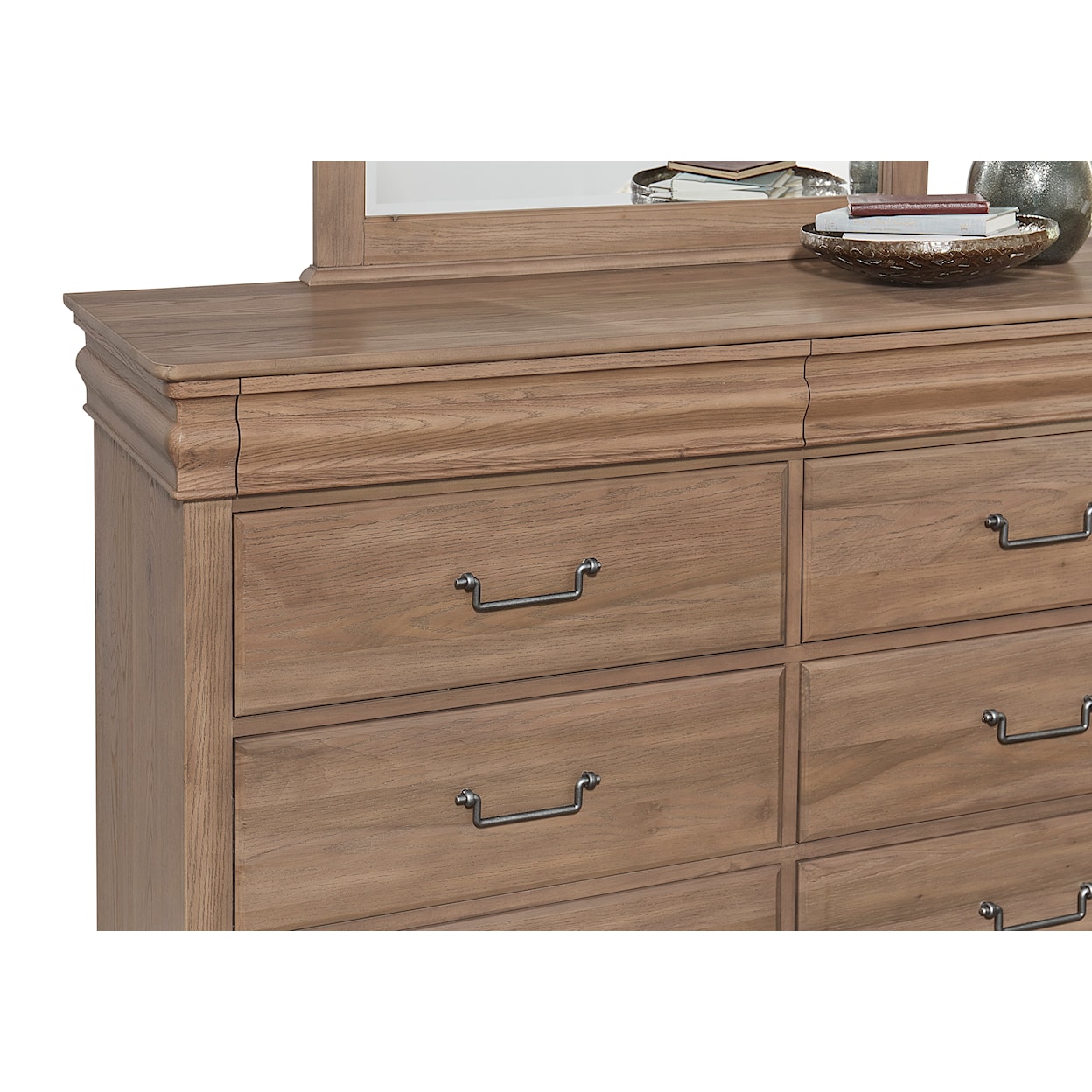 Vaughan-Bassett Vista 8-Drawer Dresser