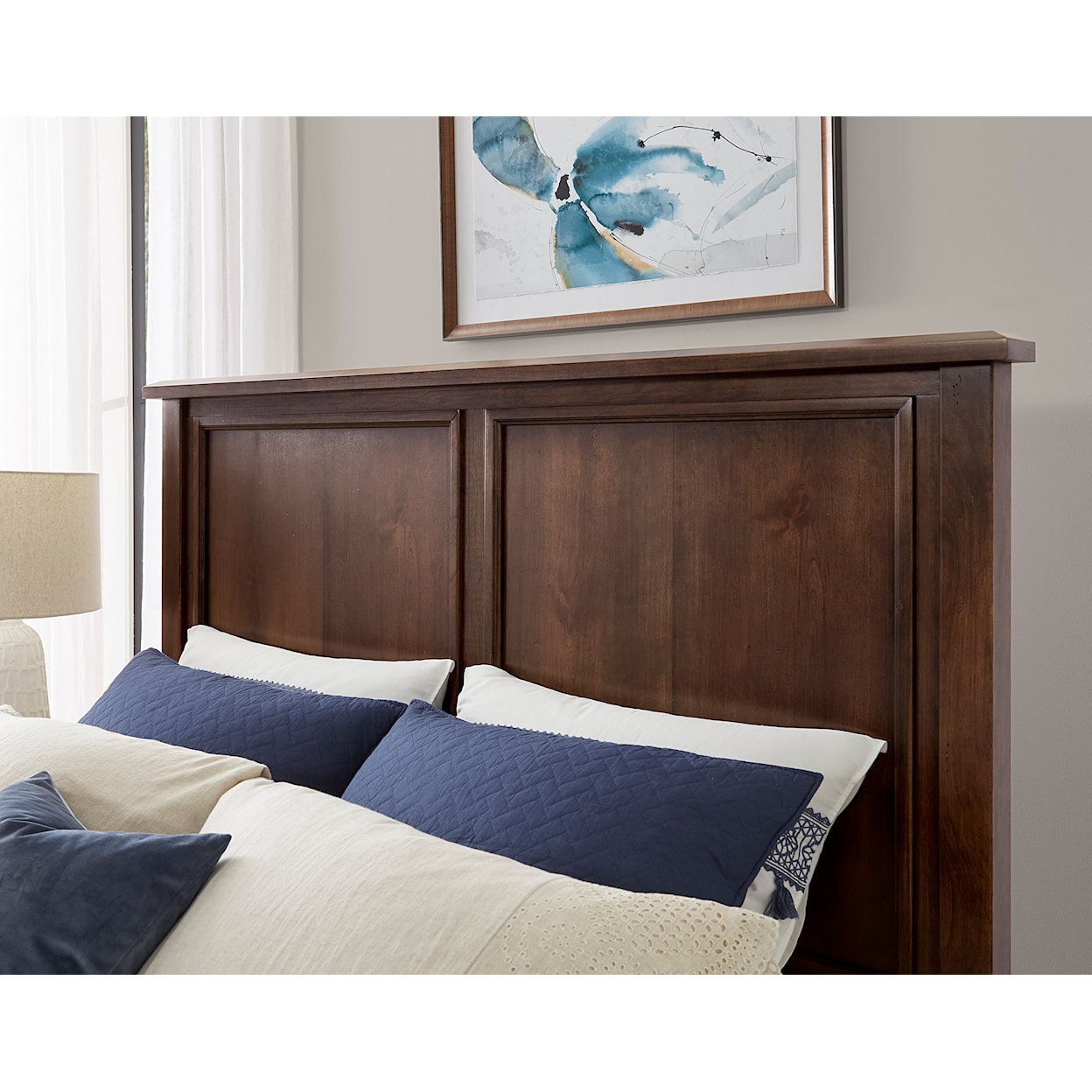 Vaughan-Bassett Lancaster County Queen Amish Panel Bed