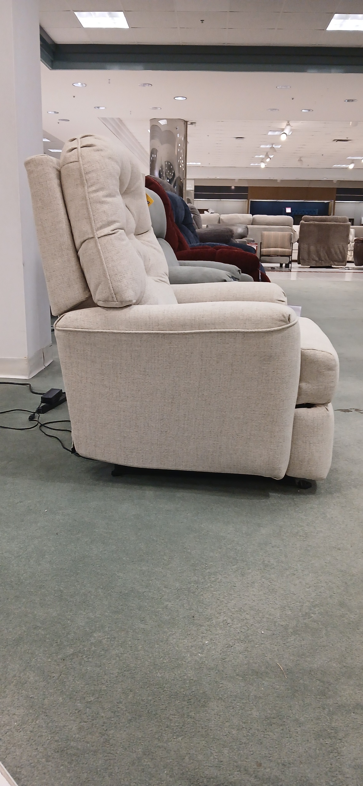 Cara Wallhugger Recliner