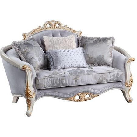 Traditional Loveseat with 4 Pillows