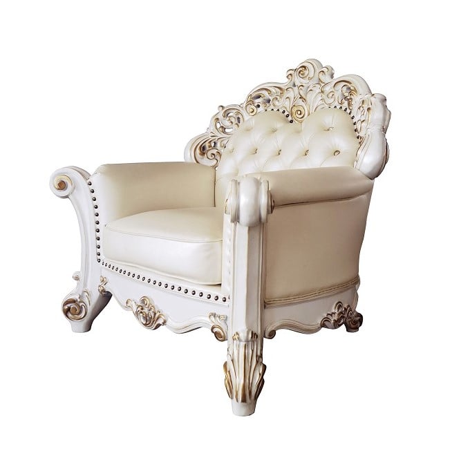 Tufted Chair with Pillow