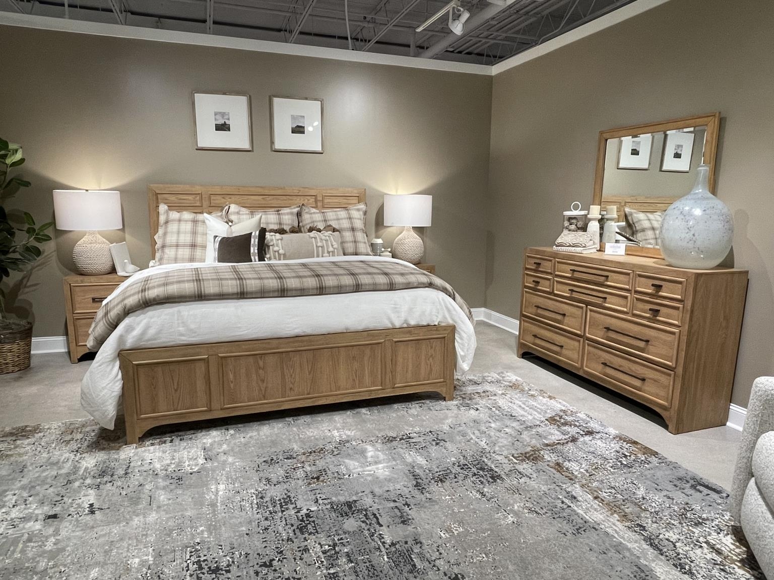 6-Drawer Dresser and Mirror