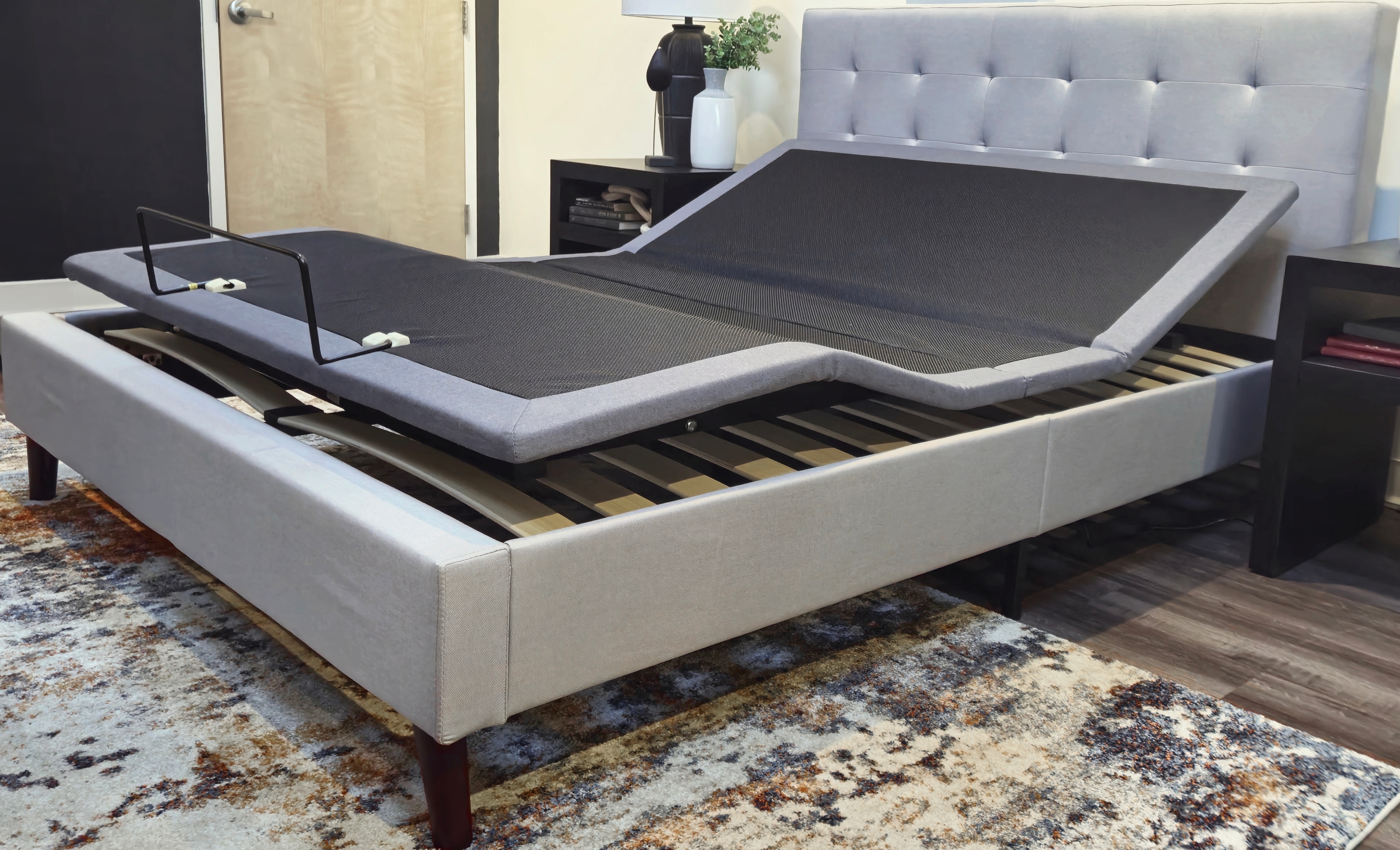 Queen Adjustable Base with Wireless Remote