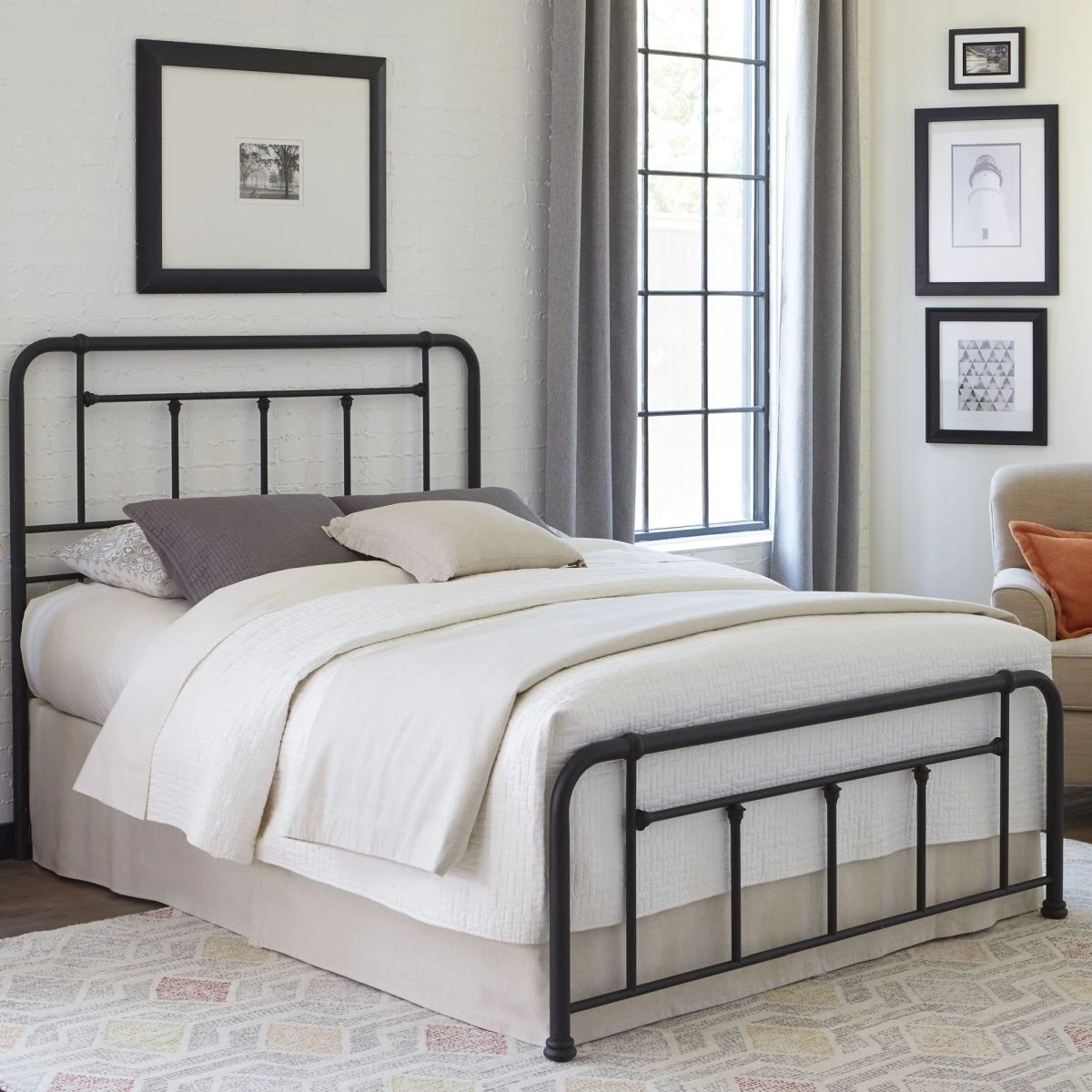 Baldwin Queen Bed