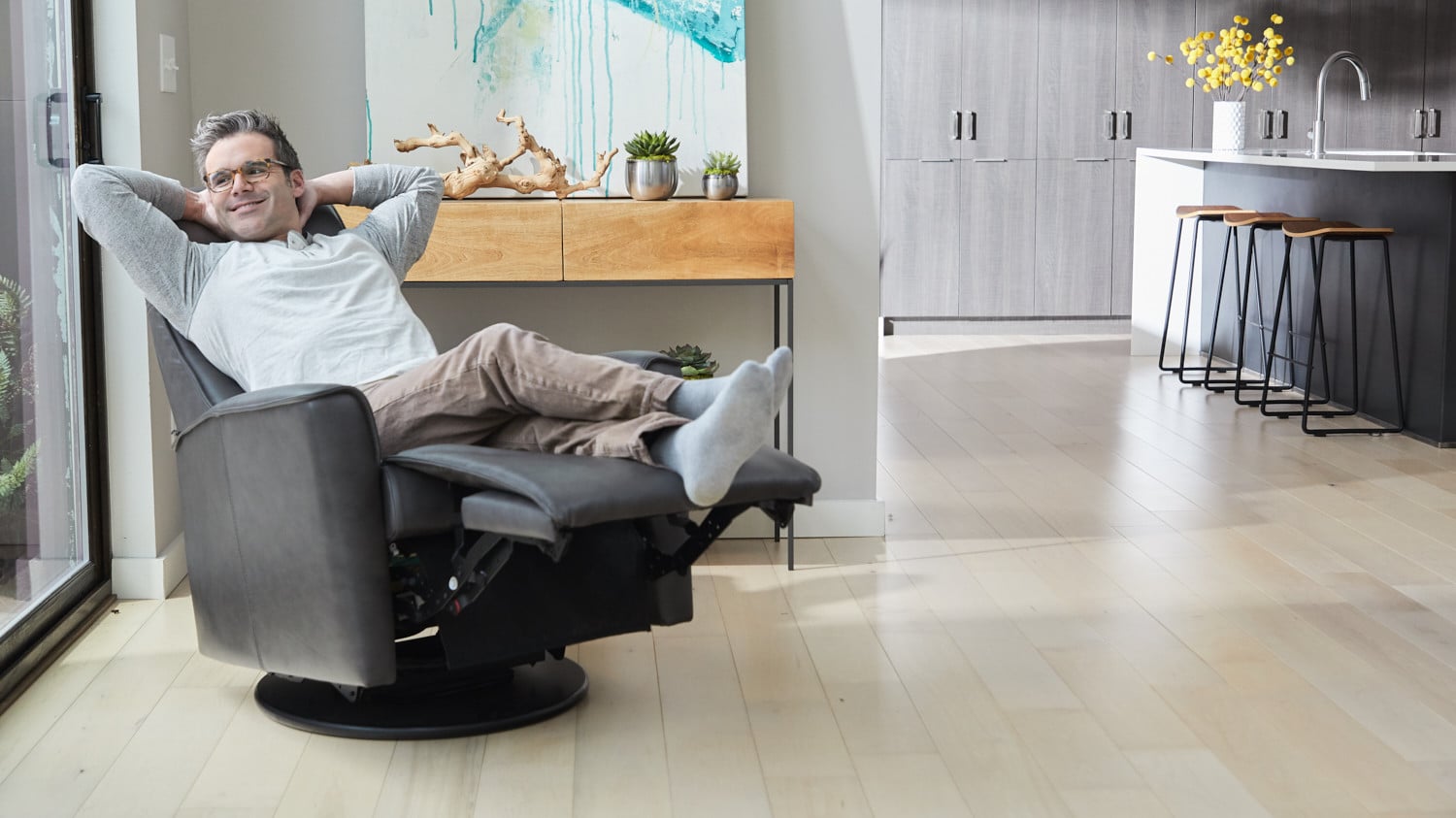 Urban Small Motorized Small Swing Relaxer