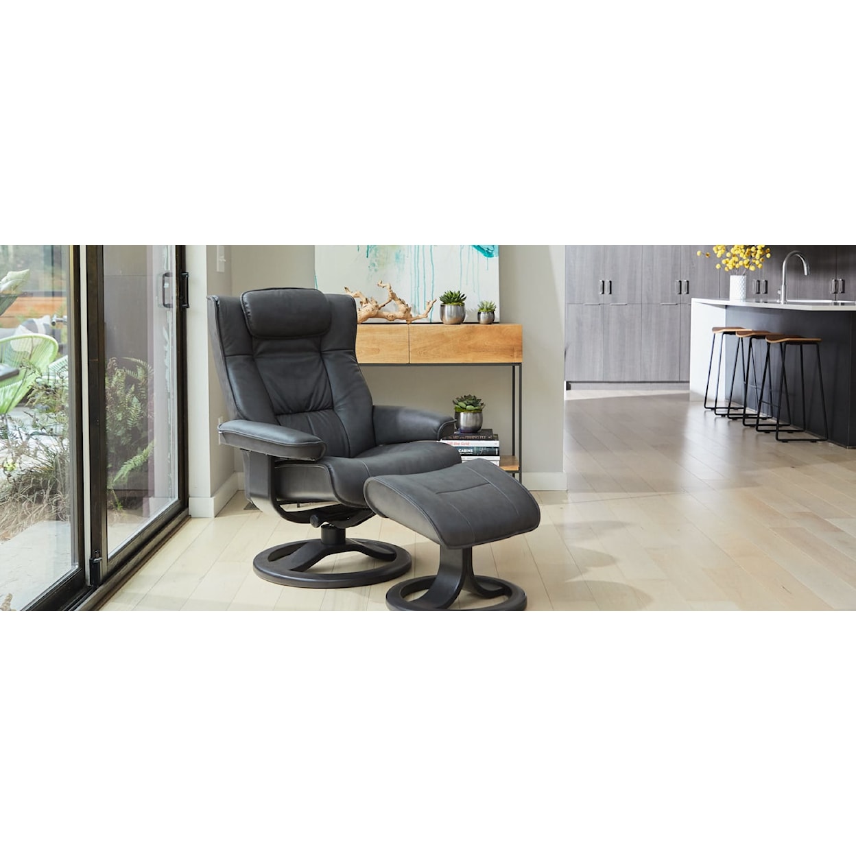 Fjords by Hjellegjerde Classic Comfort Collection Regent R Large Manual Recliner W/ Footstool