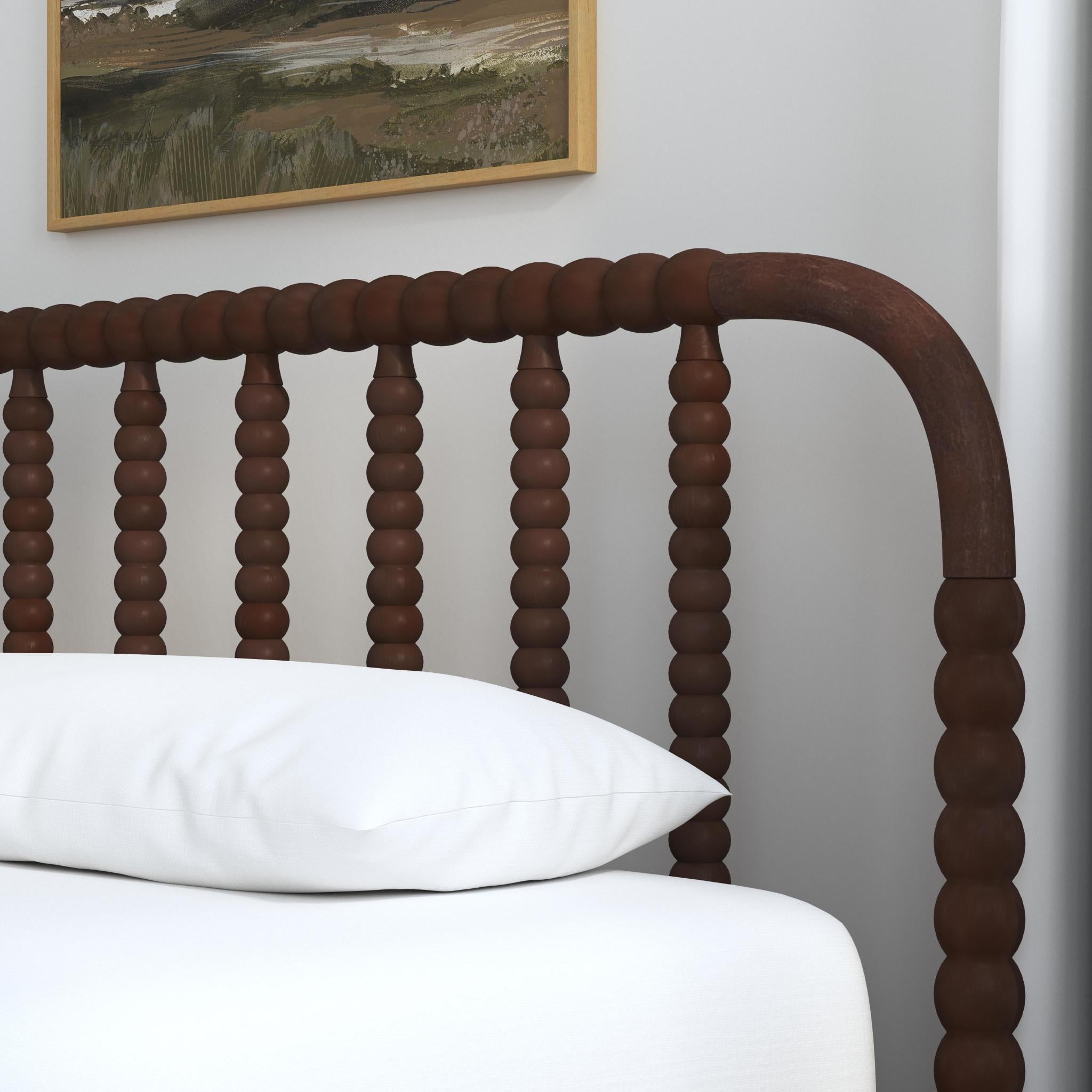 Queen Spindle Bed and Two Nightstands