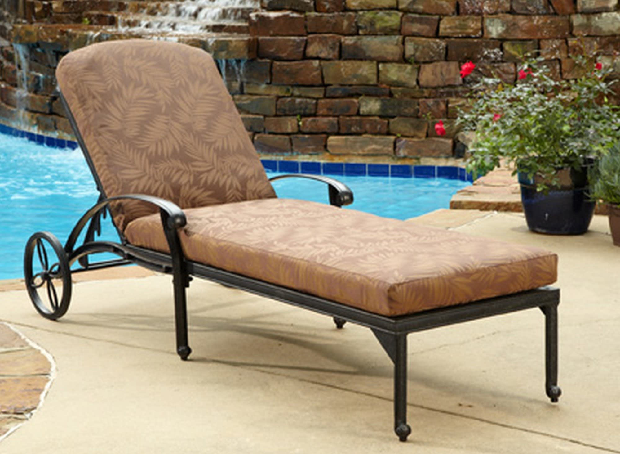Outdoor Chaise Lounge