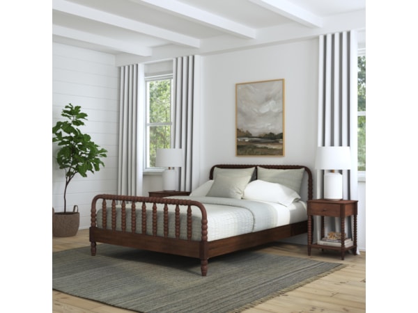 Queen Spindle Bed and Two Nightstands