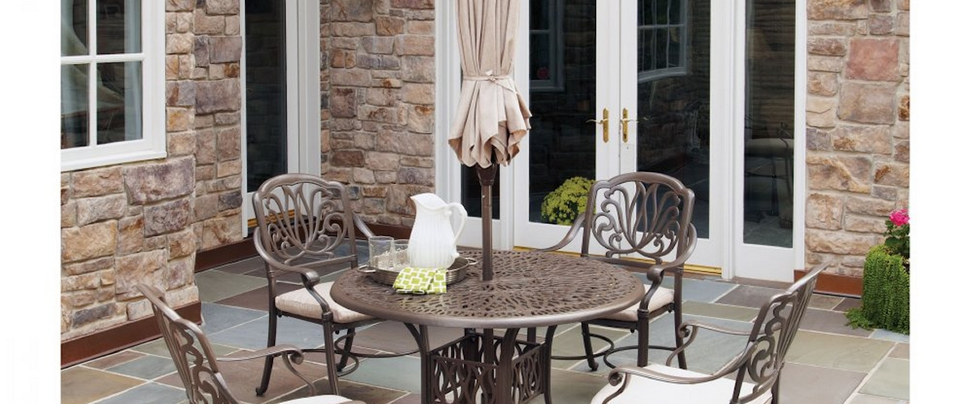 Traditional 6-Piece Outdoor Dining Set with Umbrella