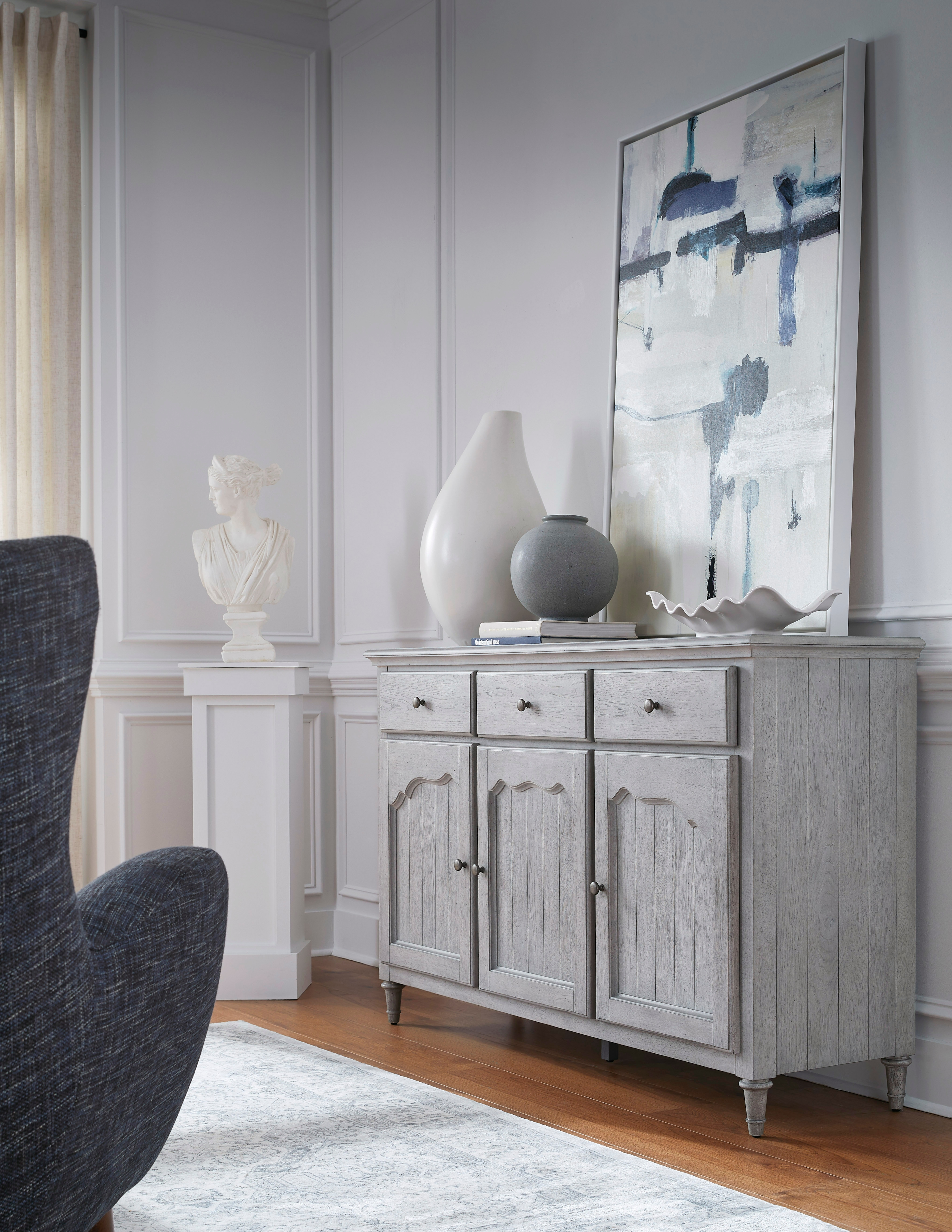 Pulaski Furniture Pulaski Accents 3-Door Credenza