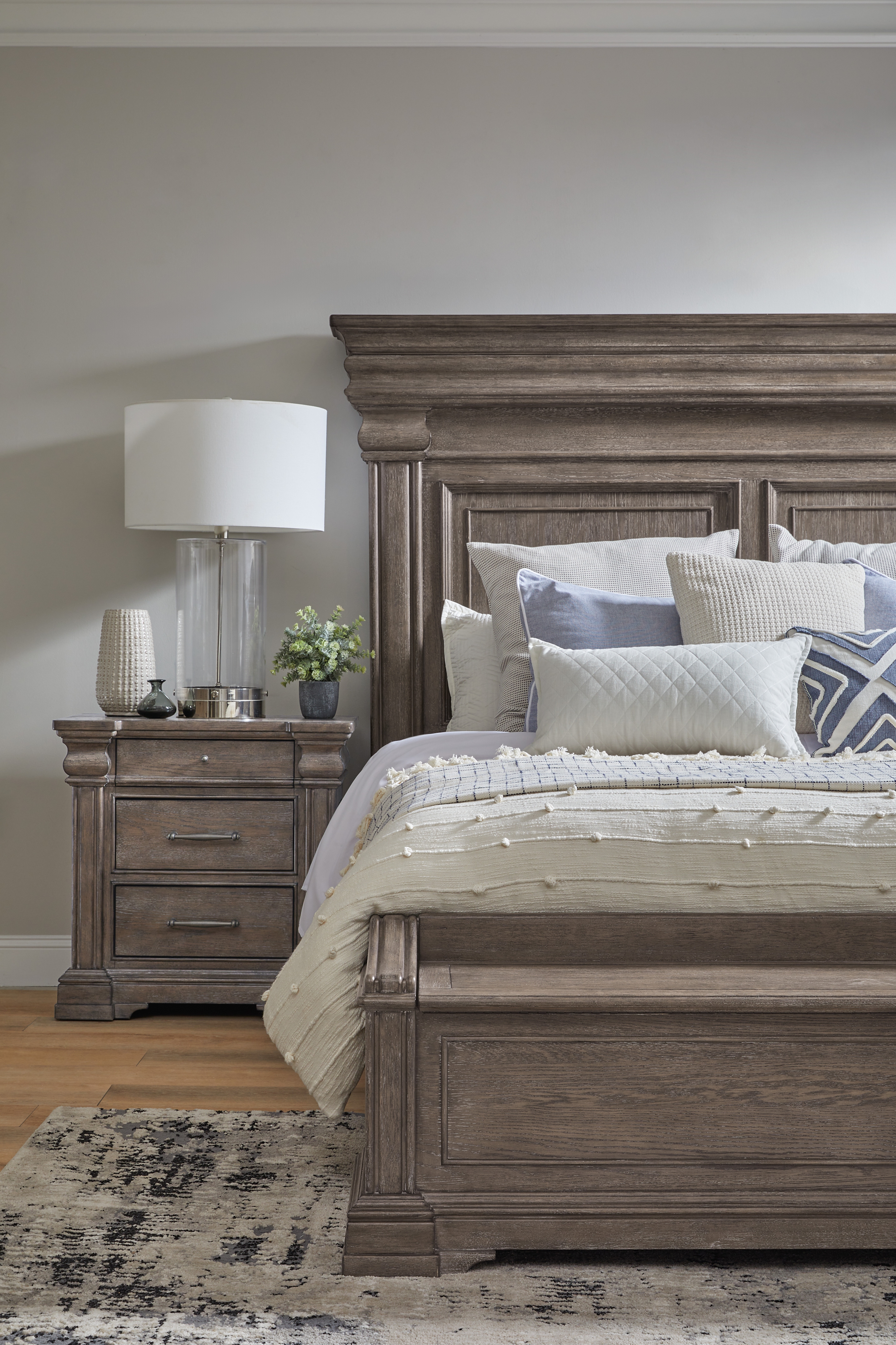 Pulaski Furniture Madison Ridge King Panel Bed