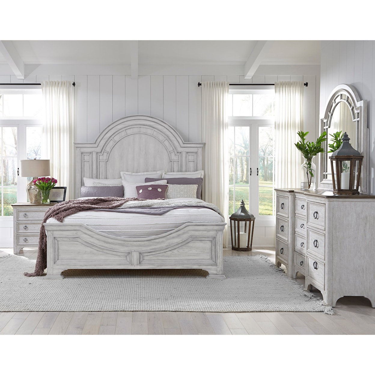 Pulaski Furniture Glendale Estates King Bed