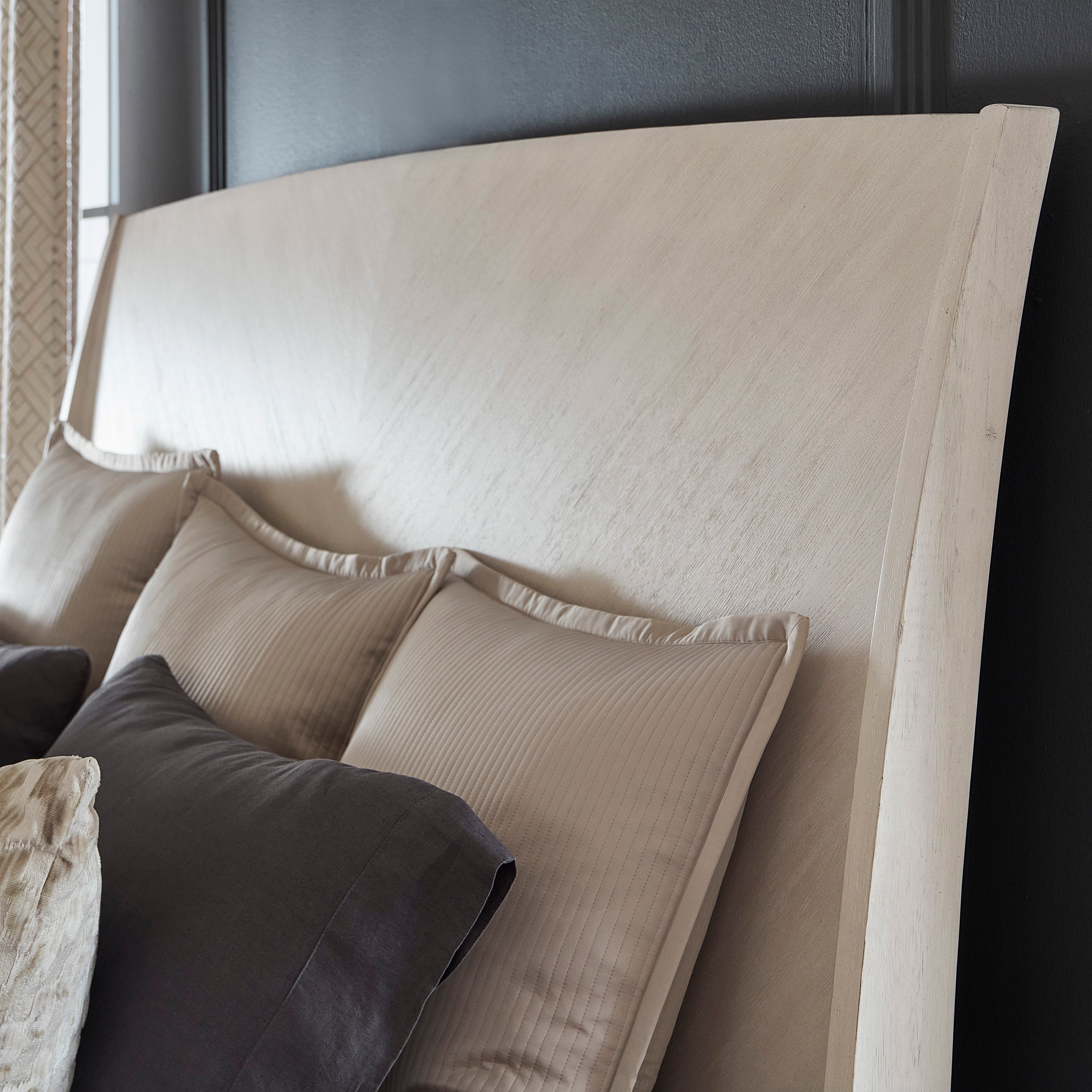 Pulaski Furniture Ashby Place Queen Panel Bed