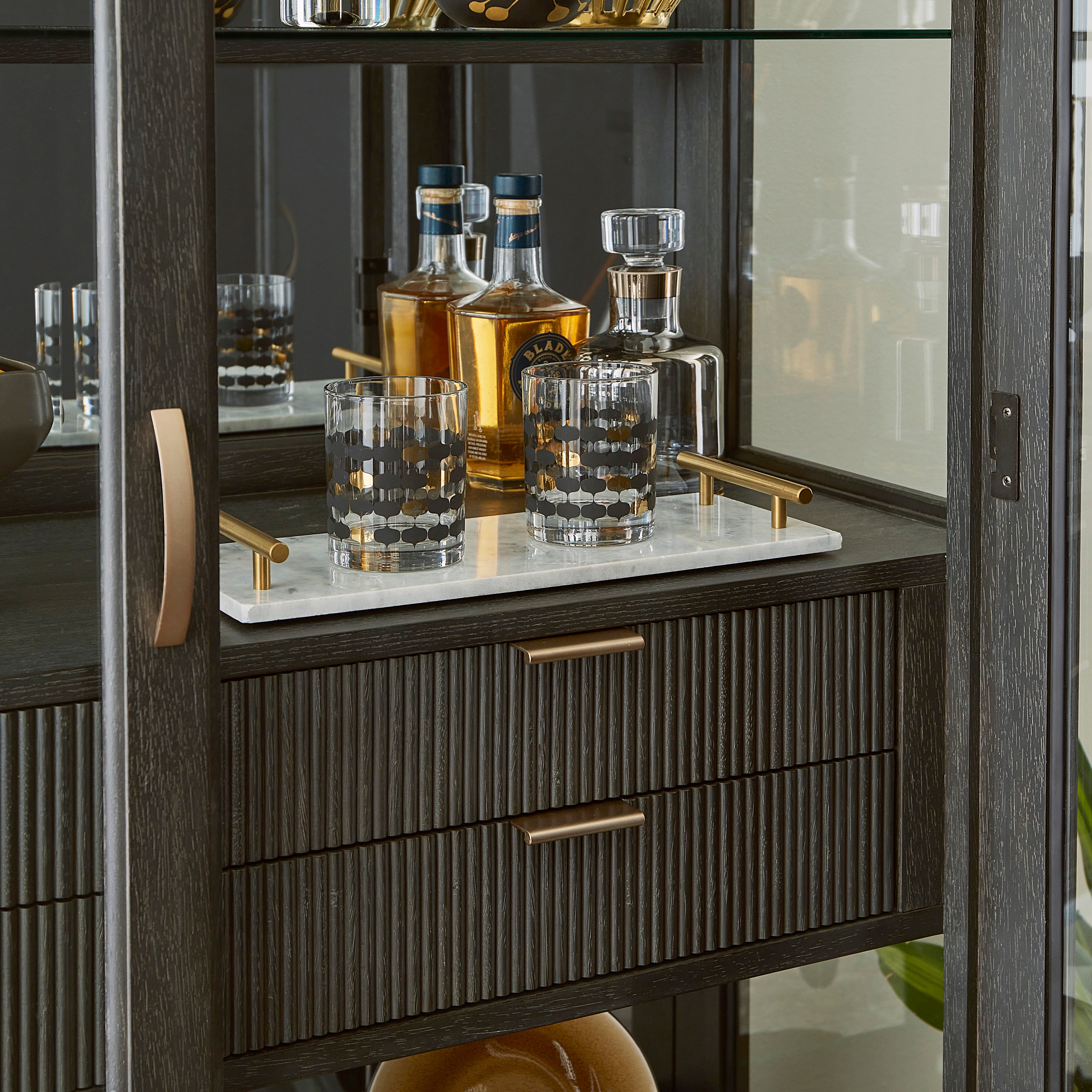 Pulaski Furniture West End Loft Curio