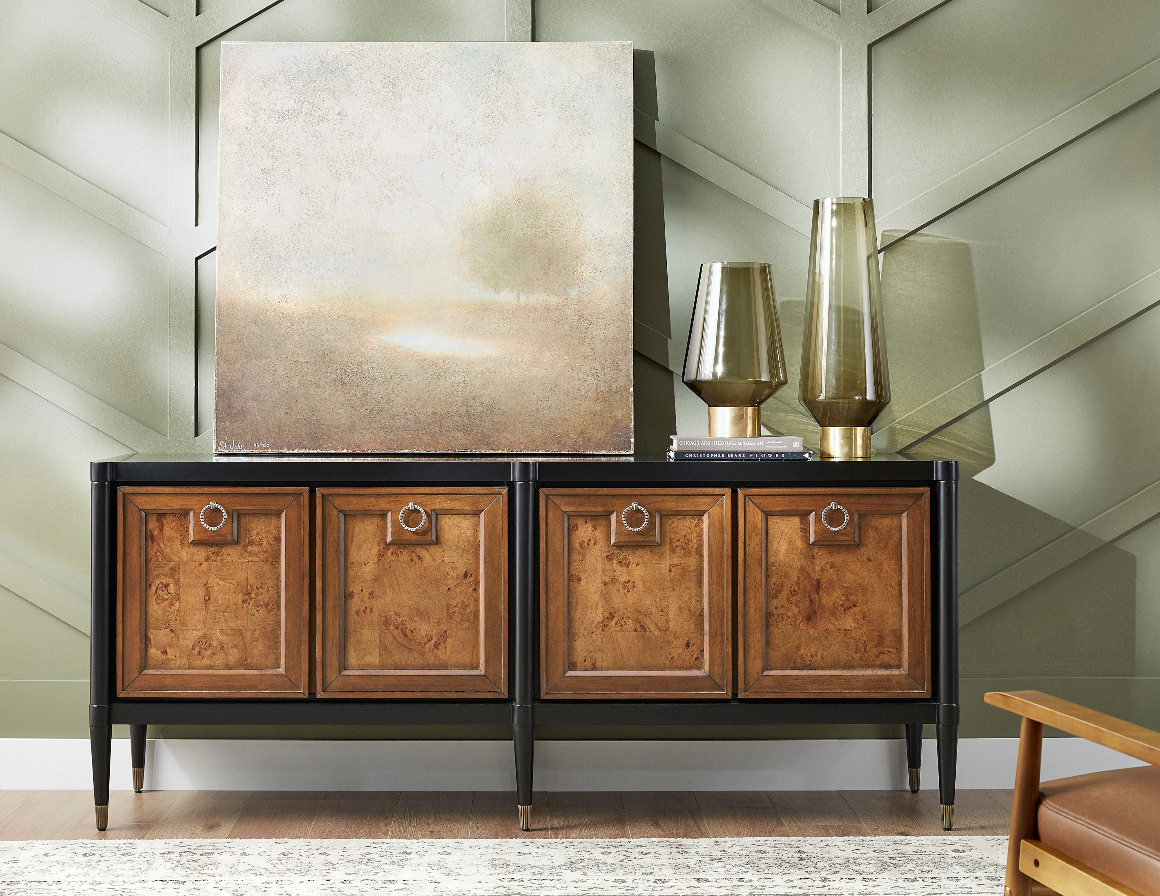 Pulaski Furniture Pulaski Accents 4-Door Console