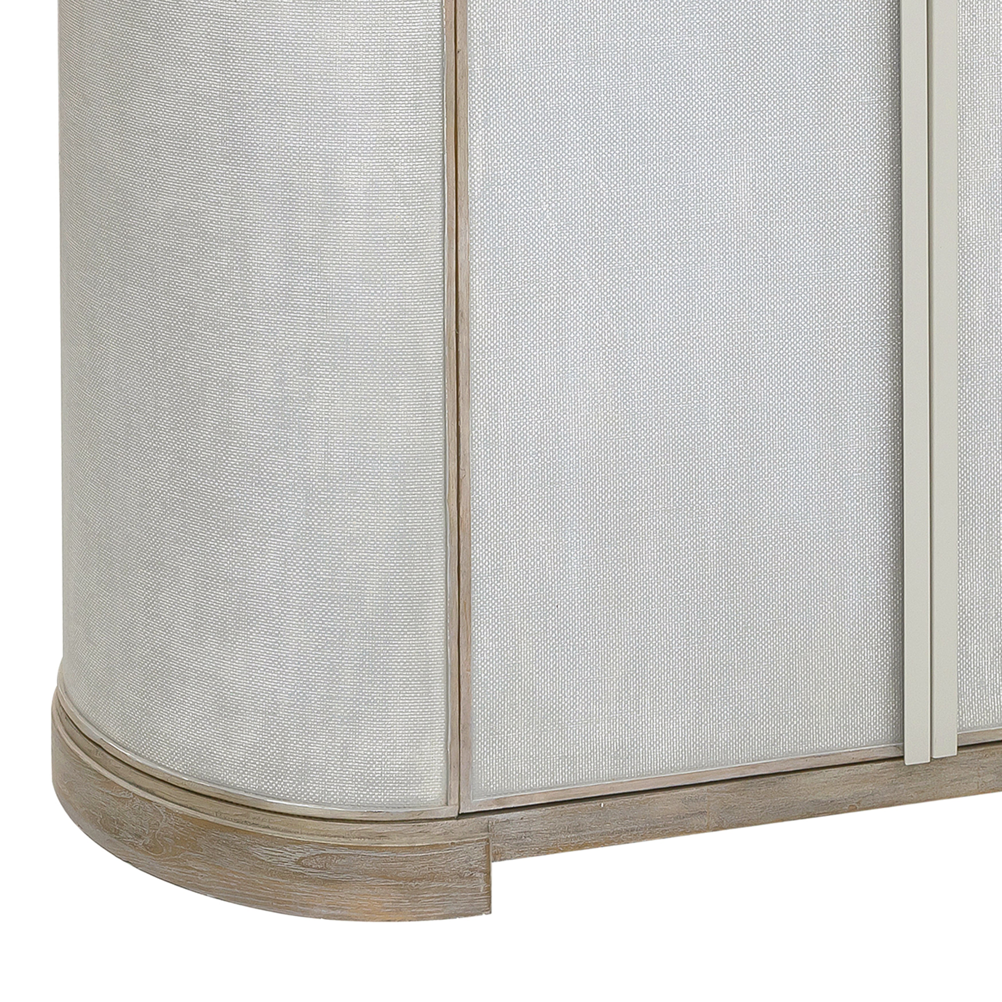 Pulaski Furniture Accents Credenza