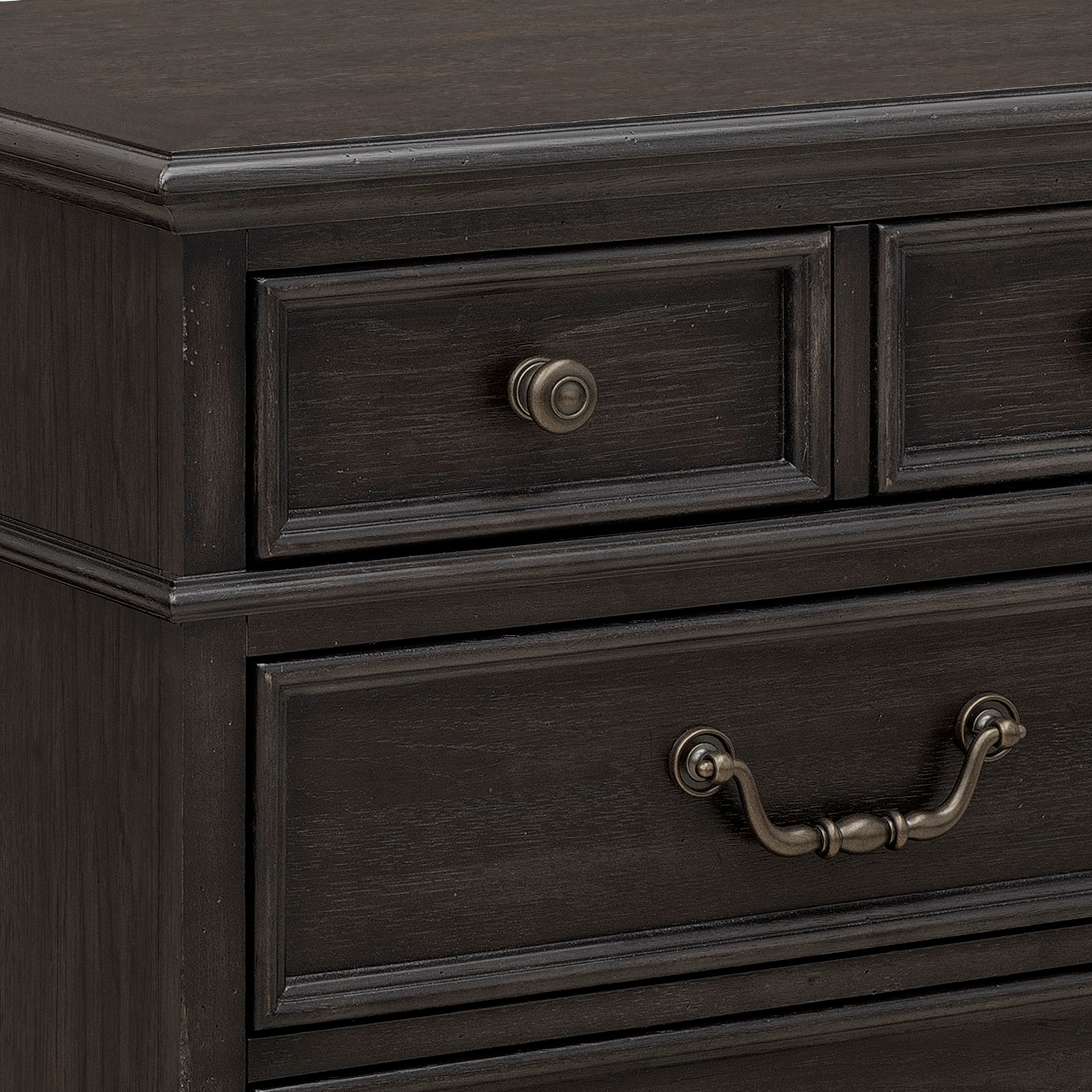 Pulaski Furniture Hickory Creek 3-Drawer Nightstand