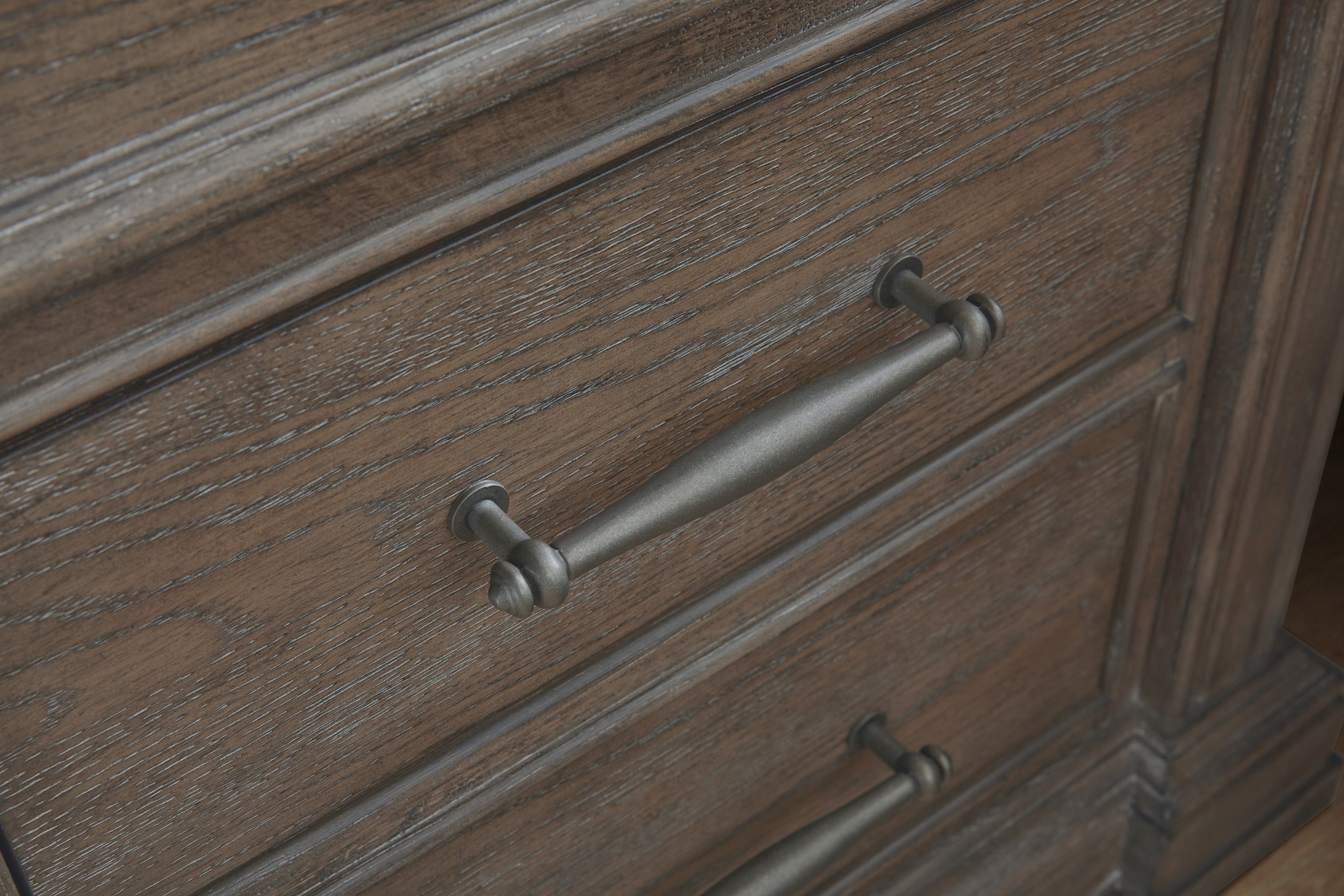 Pulaski Furniture Madison Ridge 3-Drawer Nightstand