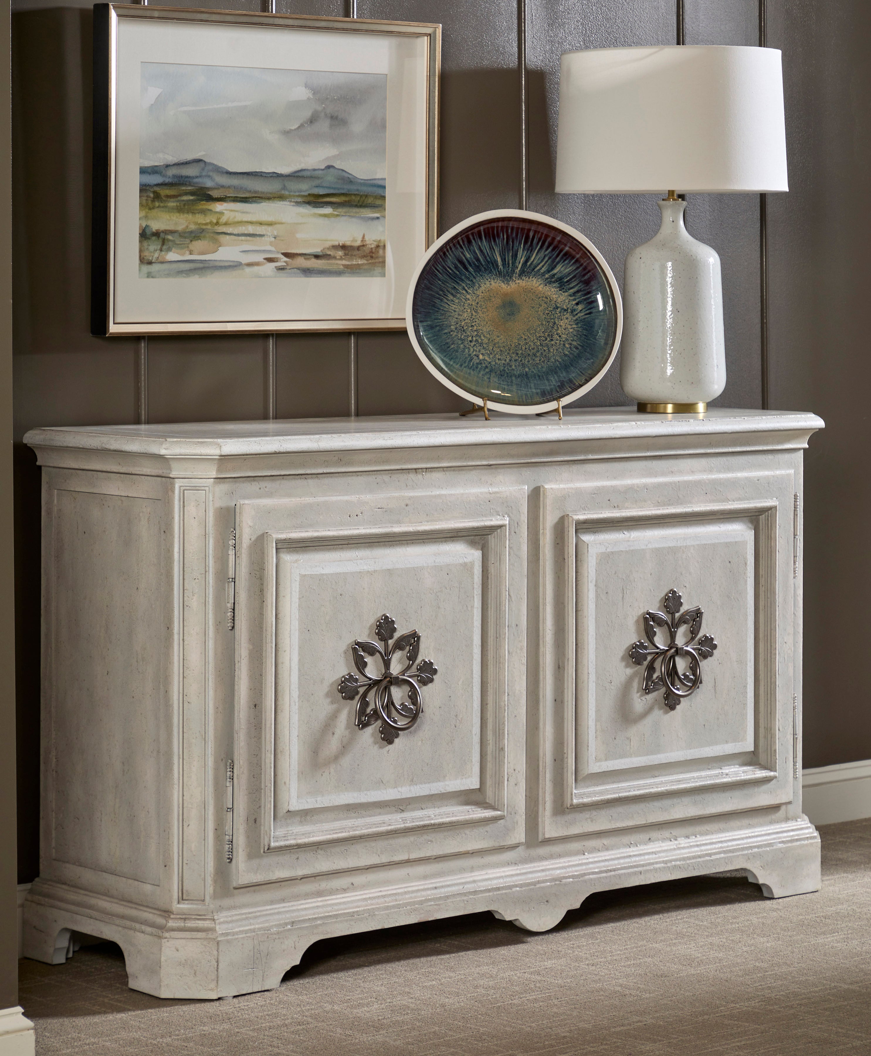 Pulaski Furniture Pulaski Accents 2-Door Credenza