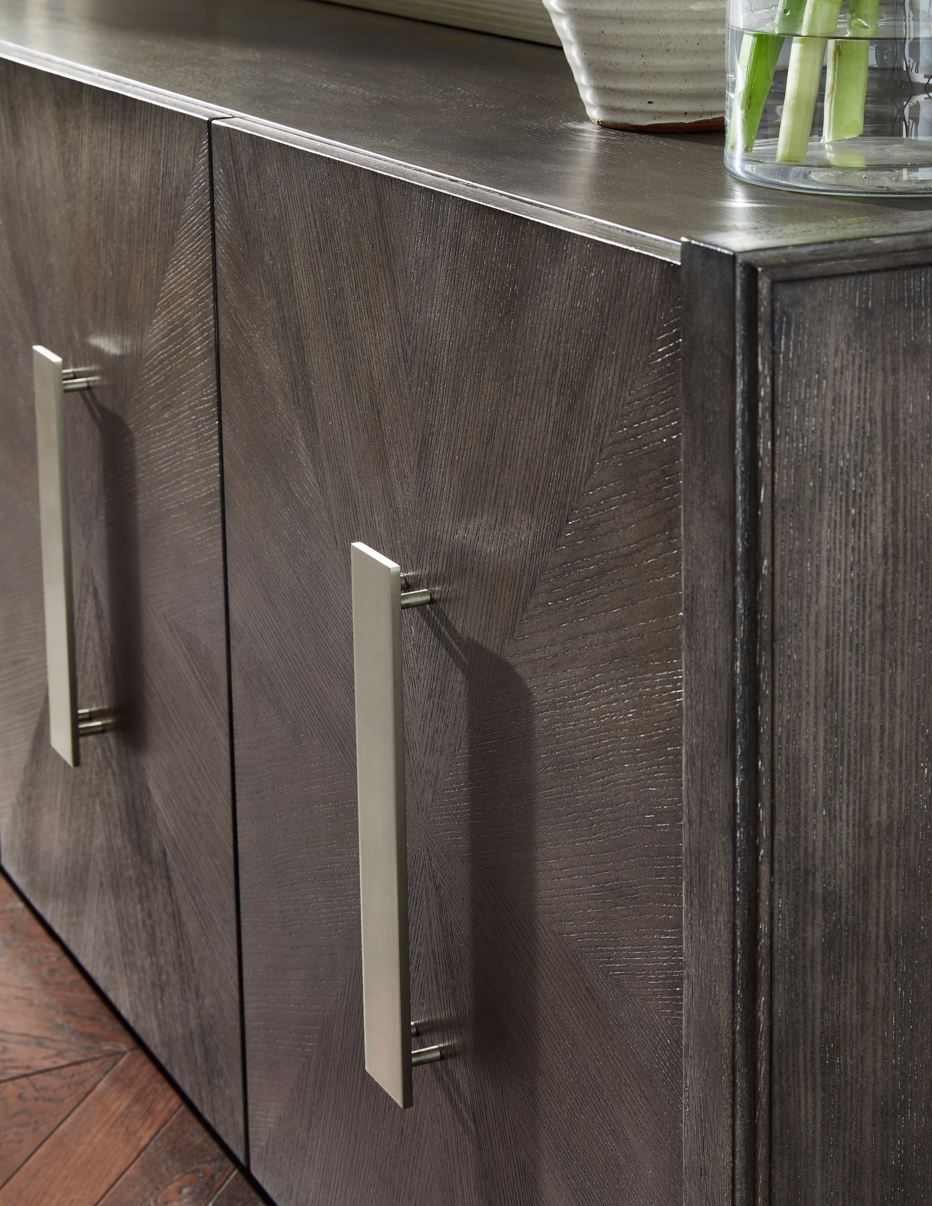 Pulaski Furniture Pulaski Accents 3-Door Credenza