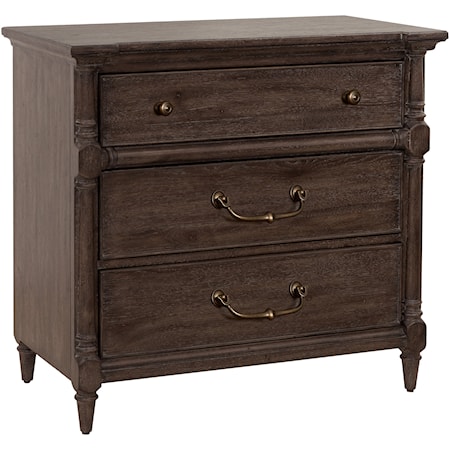 Traditional 3-Door Bachelor's Chest