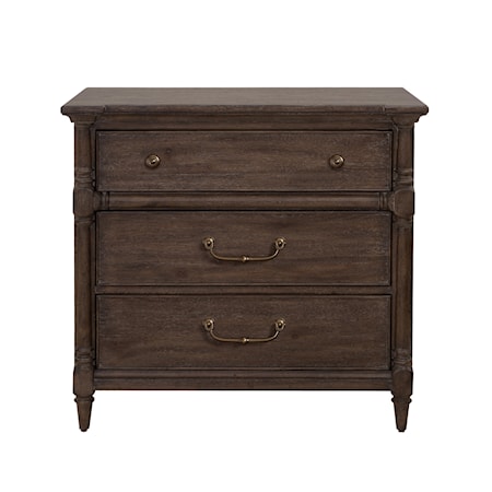 3-Door Bachelor&apos;s Chest