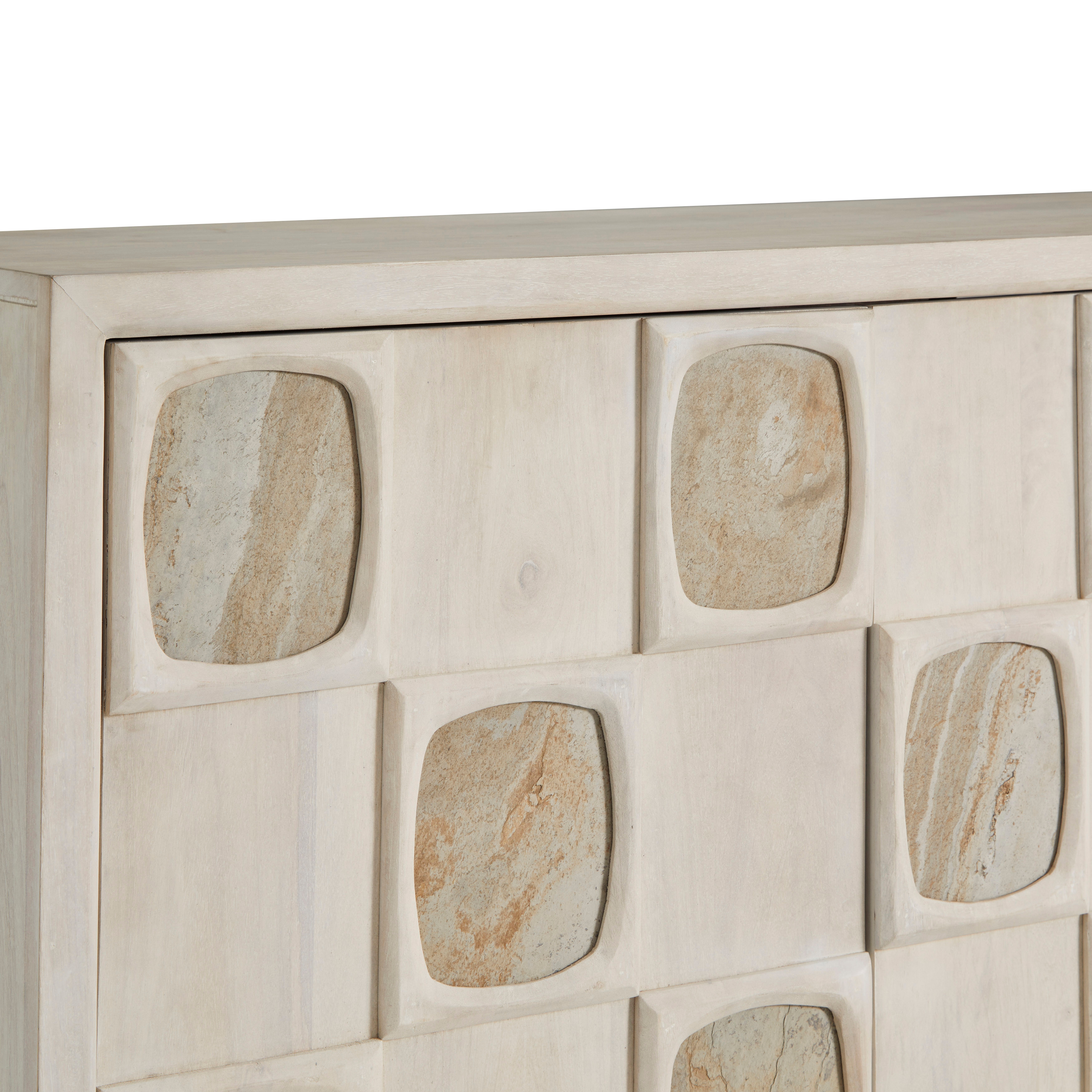 Pulaski Furniture Pulaski Accents 2-Door Bar Cabinet