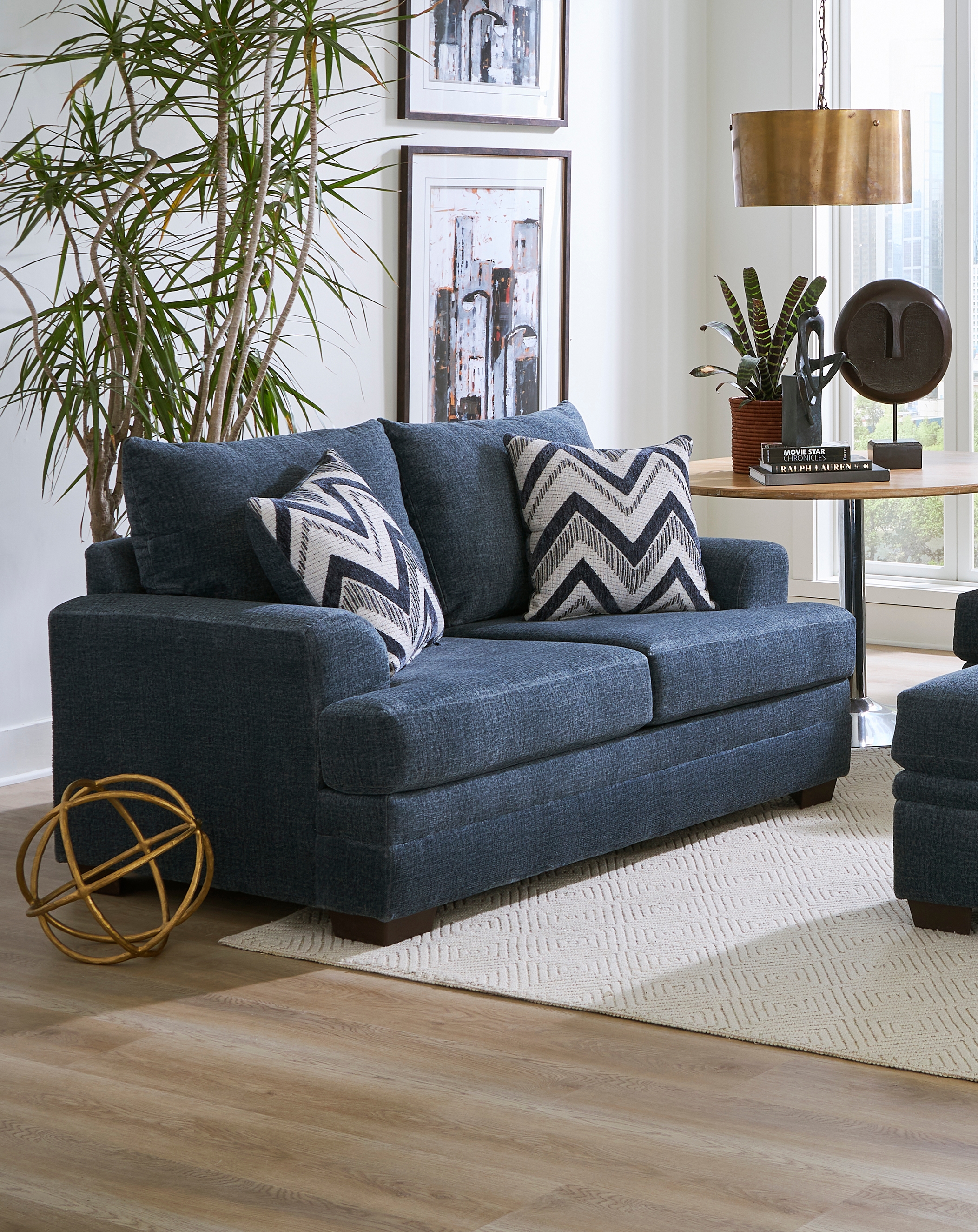 2-Throw Pillow Loveseat