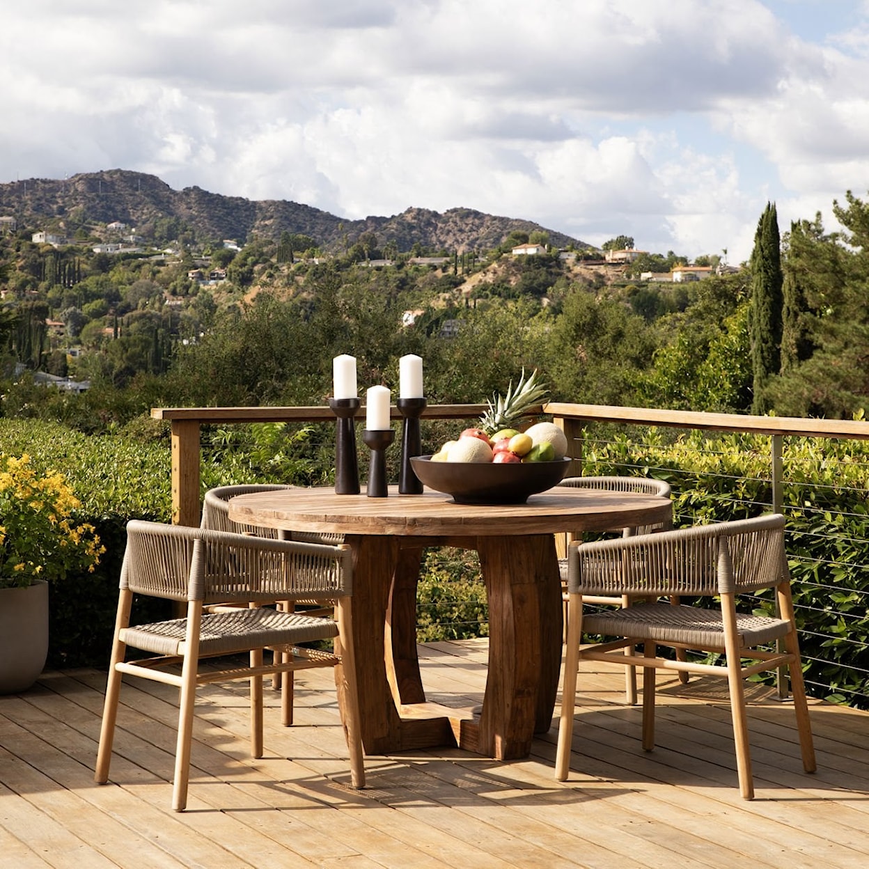 Dovetail Furniture Janie Outdoor Dining Table