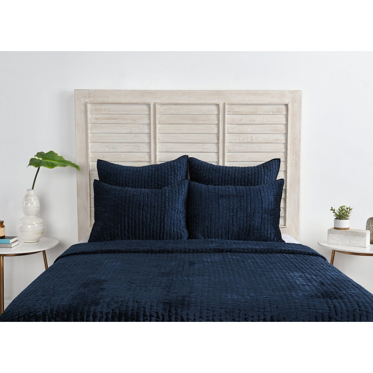 Classic Home Bedding BARI VELVET OCEAN BLUE 4 PC QUILT SET