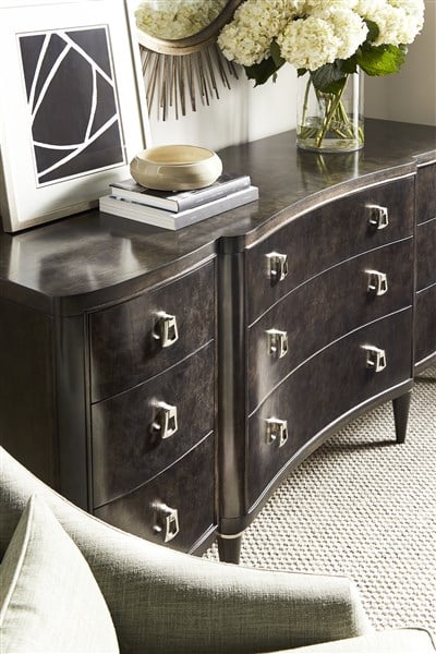Vanguard Furniture Lillet Bedroom Lillet 9-Drawer Chest