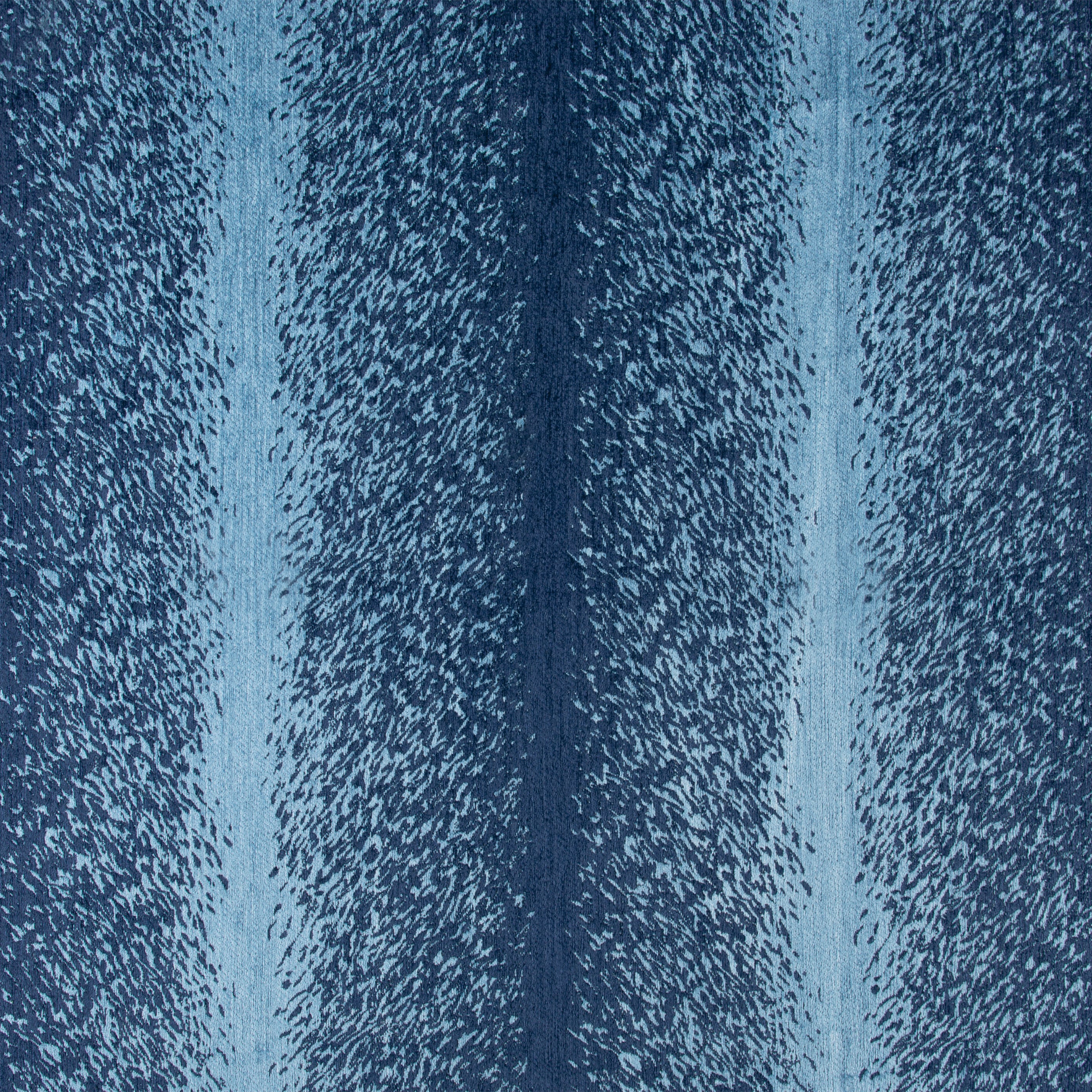 C.R. Laine Chairs and Chaises BROOKLYN SWIVEL CHAIR