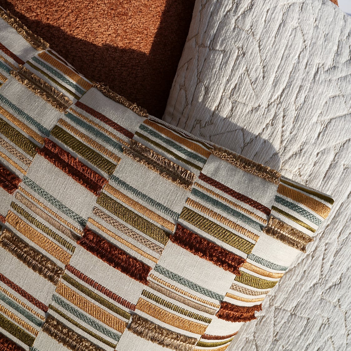 Essentials for Living Stella Stella Desk in Matte White