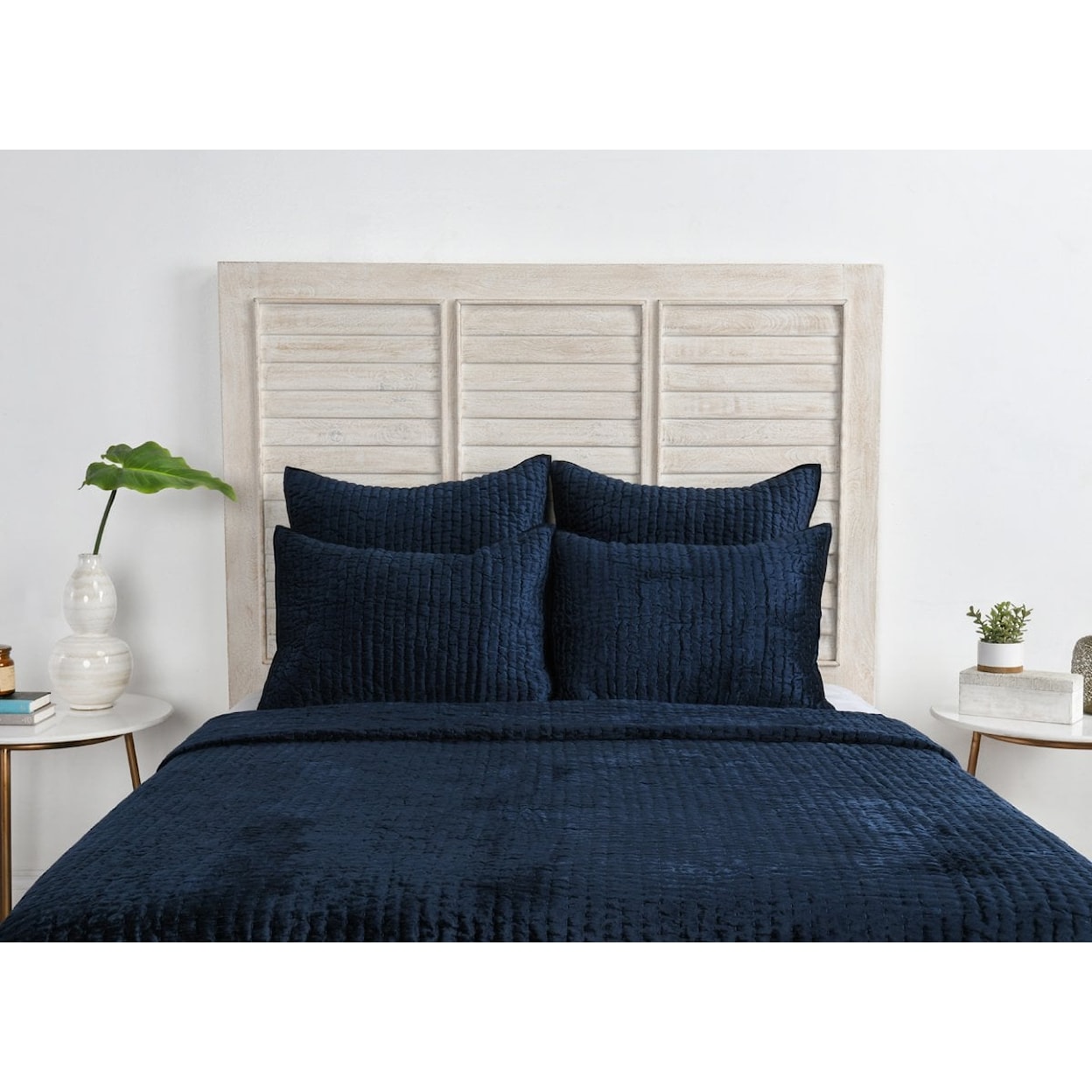 Classic Home Bedding BARI VELVET OCEAN BLUE KING QUILT