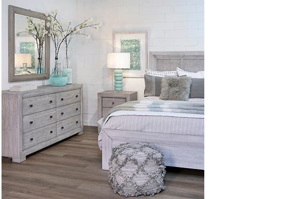 Dovetail Furniture Clancy CLANCY DRESSER