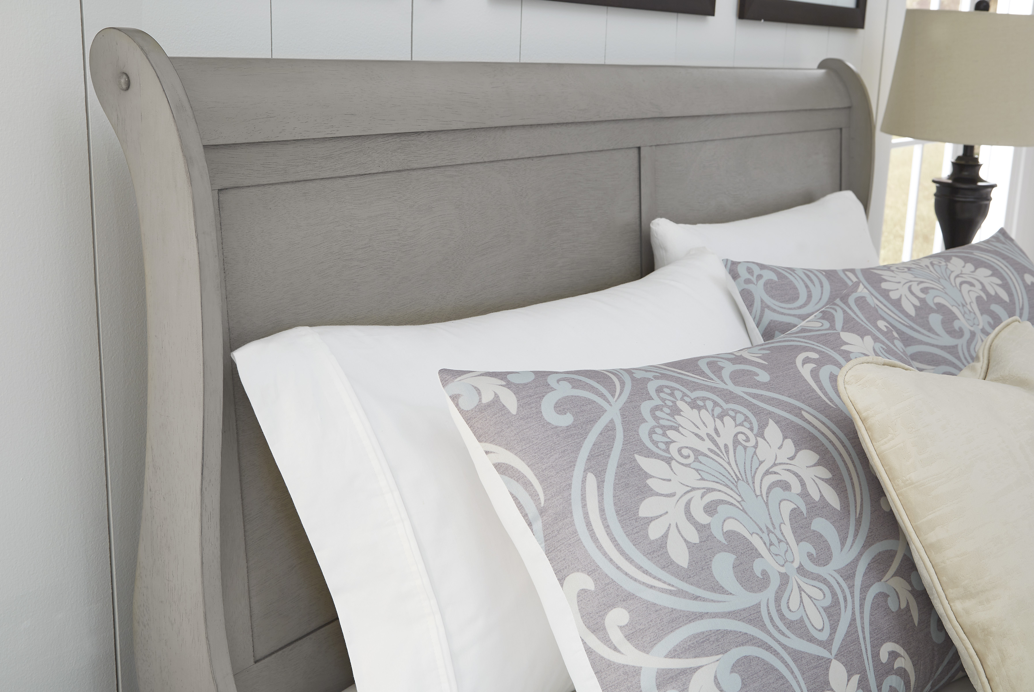 Signature Design by Ashley Kordasky B394B8 Transitional Gray King