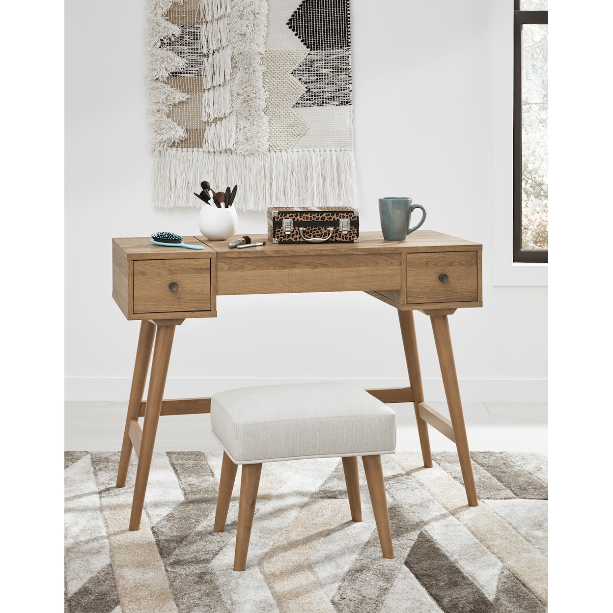 Benchcraft Thadamere Vanity with Stool