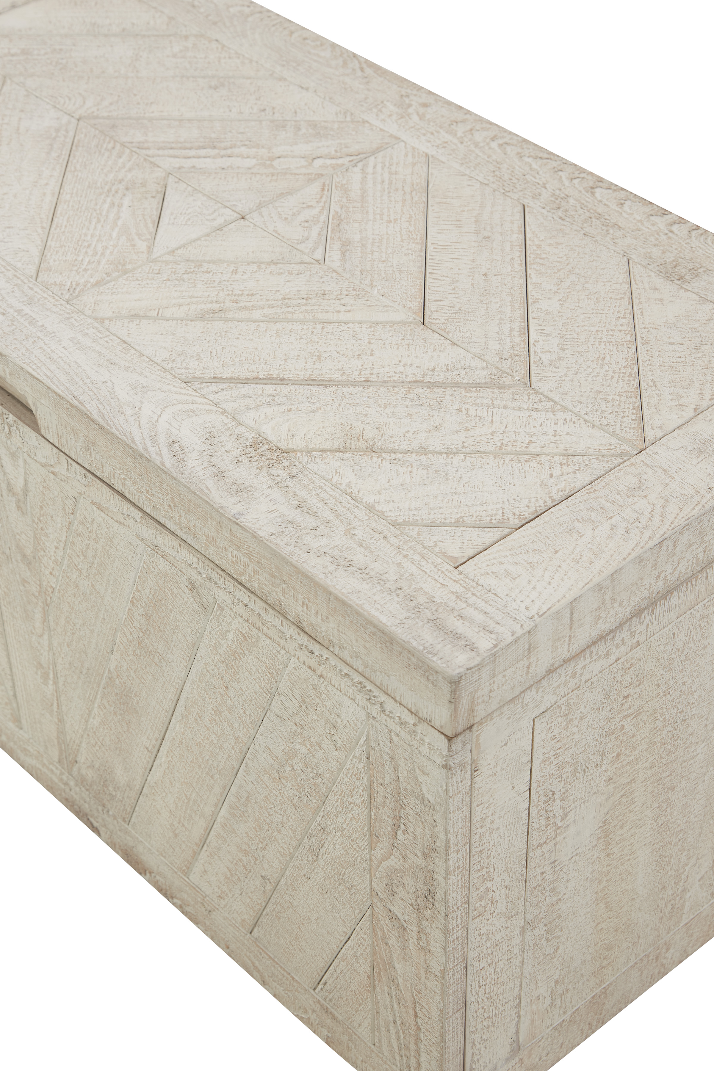 Ashley Furniture Signature Design Ryker A4000306 Storage Trunk with V